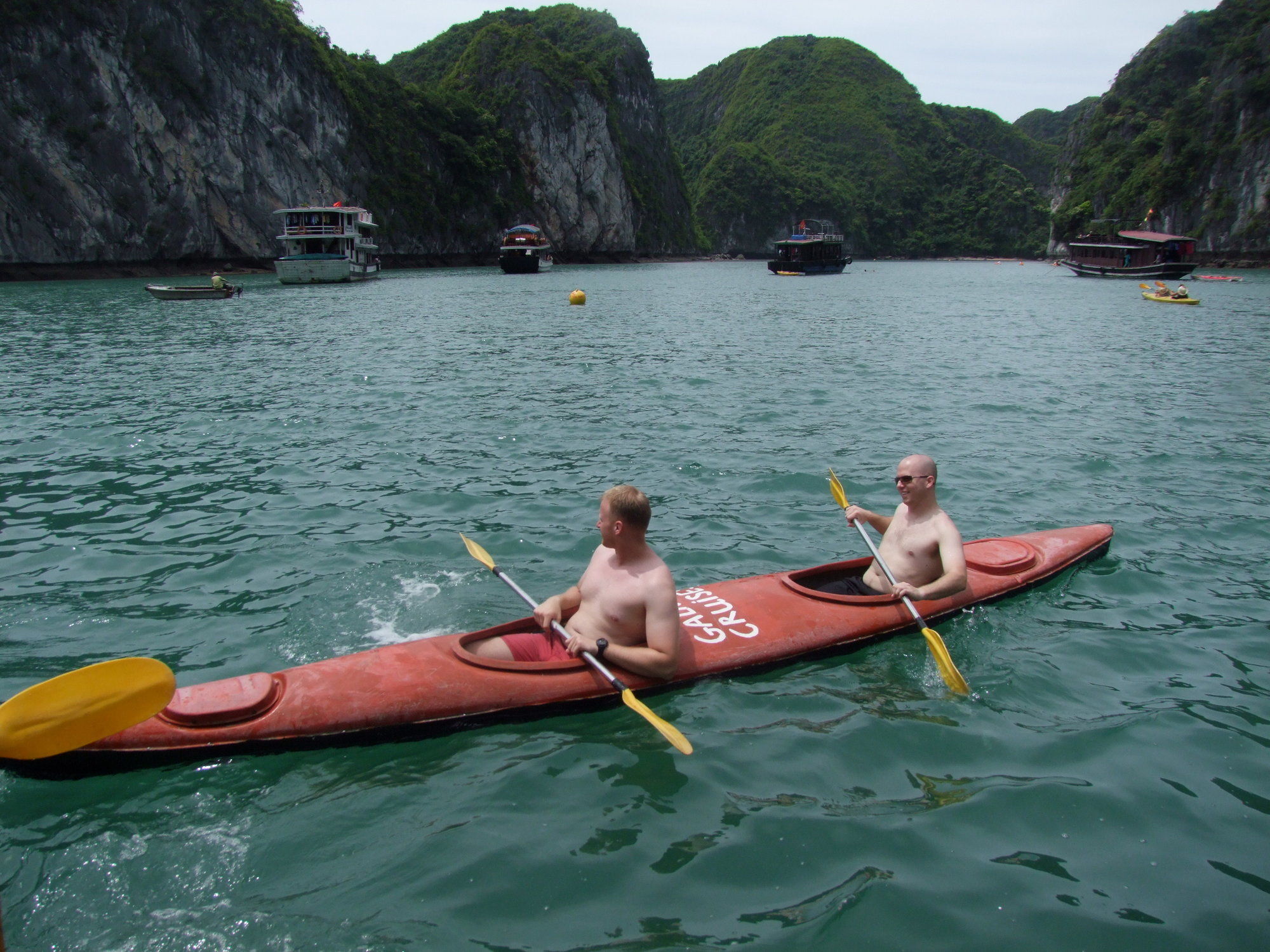 Khách sạn Gieng Ngoc 2*