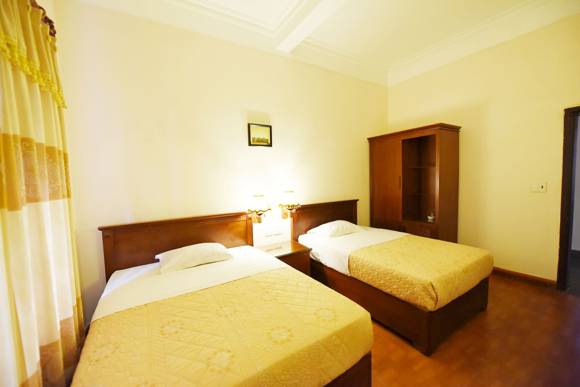 Gieng Ngoc Sea Moutain View Cat Ba Hotel