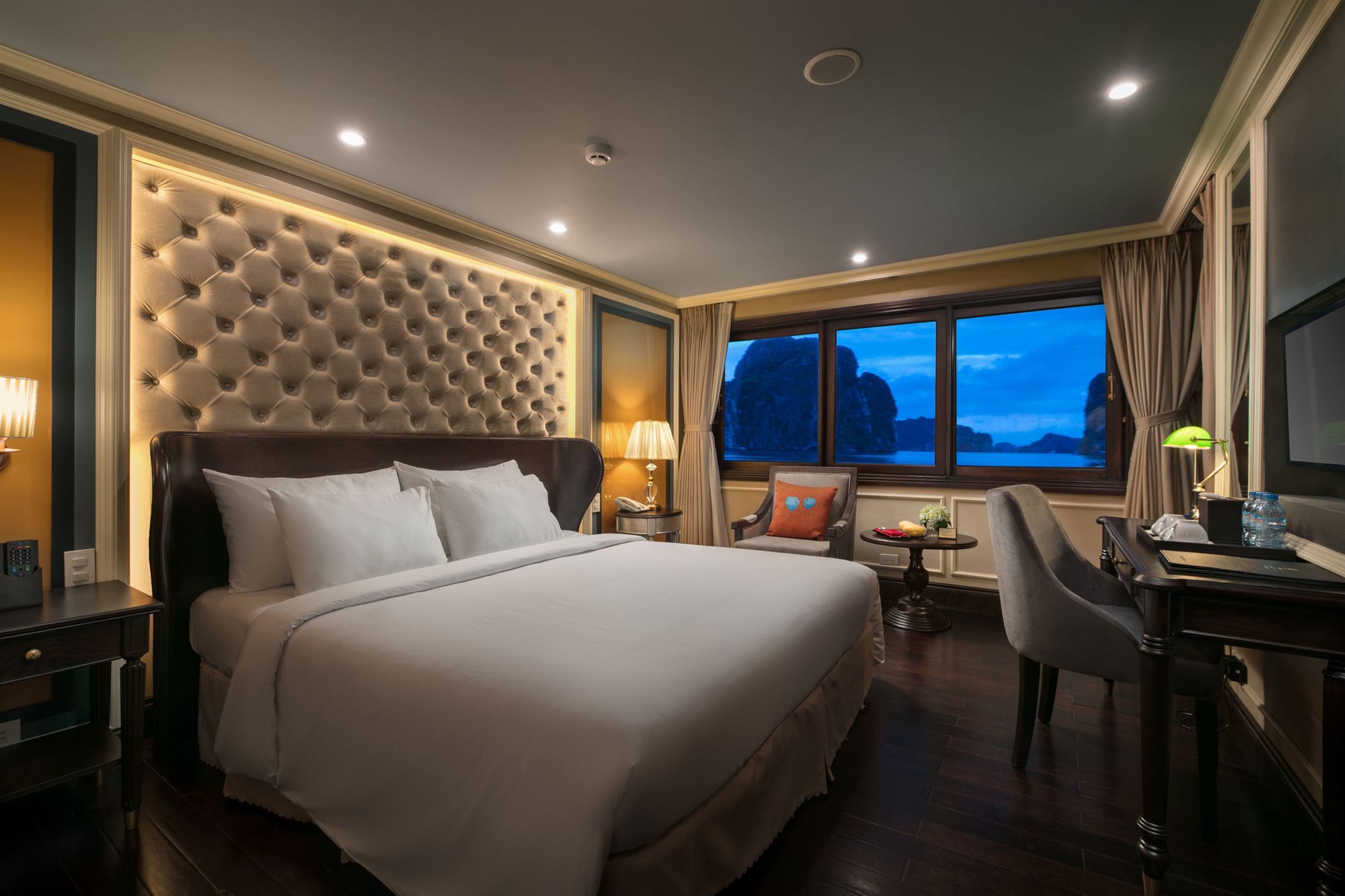  Halong Athena Cruise Ha Long