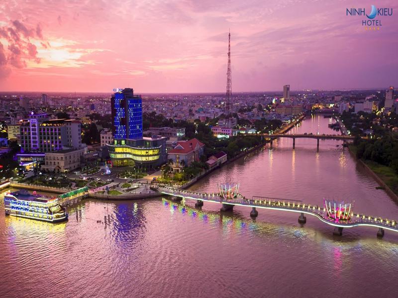 Ninh Kieu Riverside Hotel Can Tho