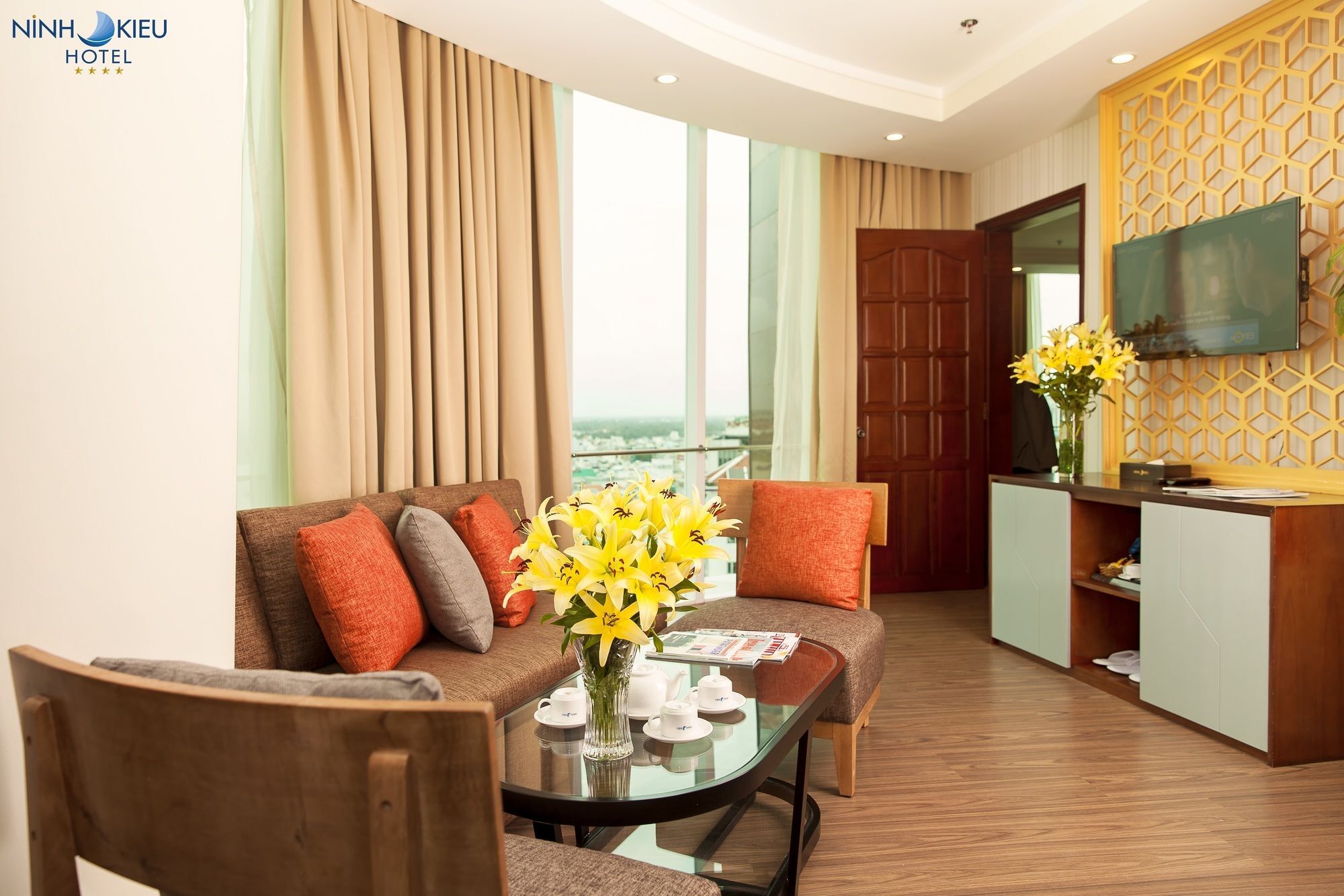 Ninh Kieu Riverside Hotel Can Tho