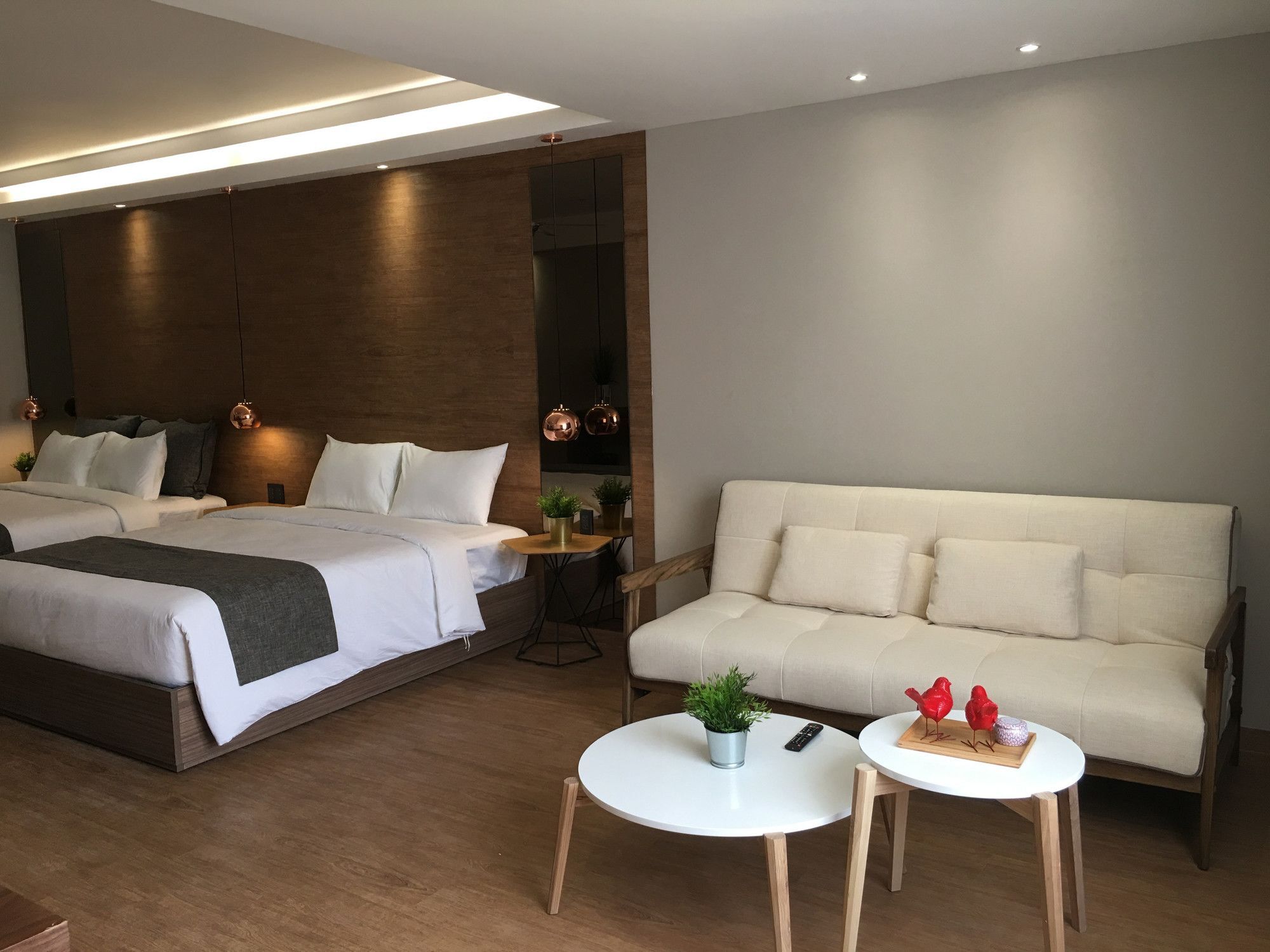 The Luxe Khách sạn 3*