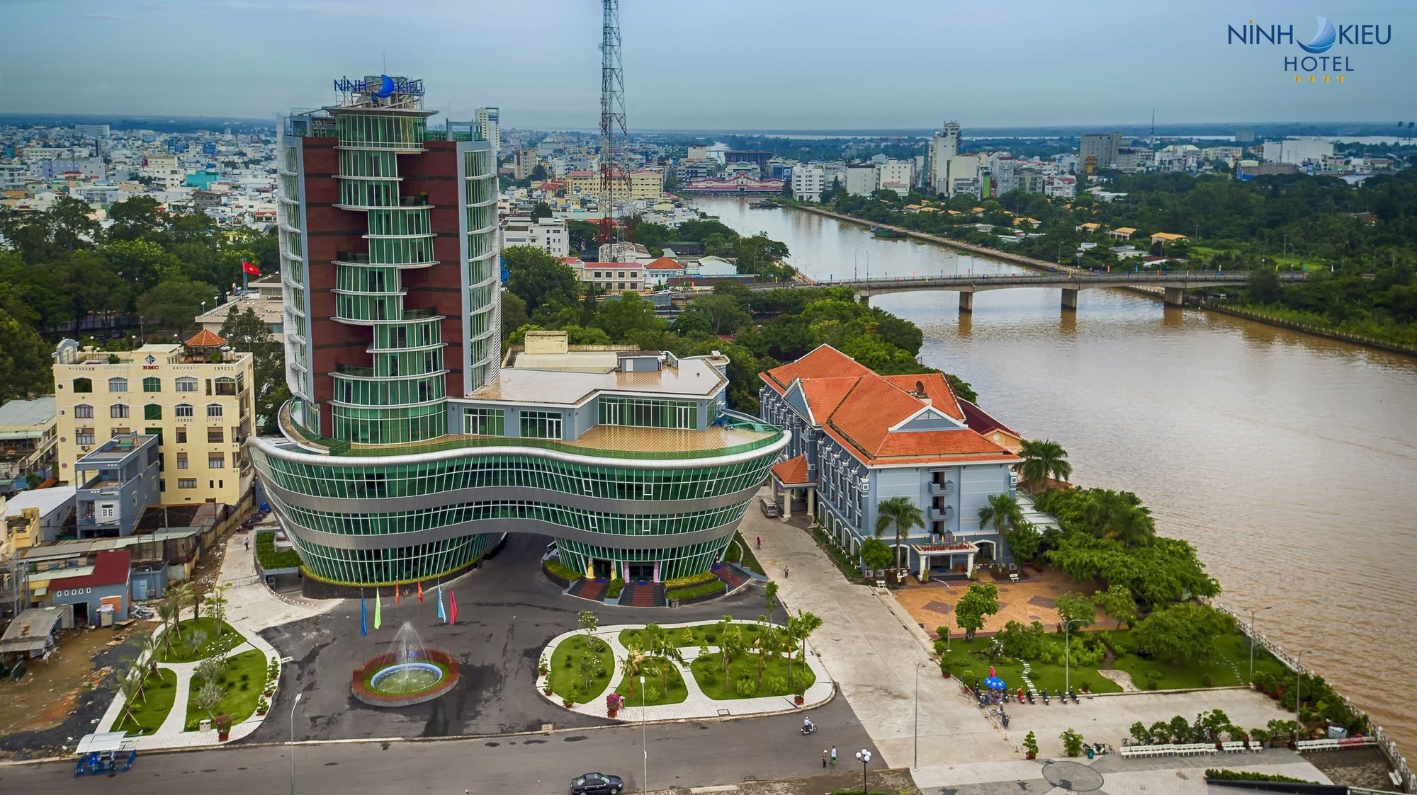 Ninh Kieu Riverside 4*