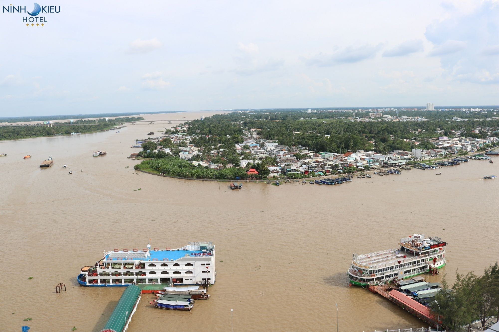 Hotel Ninh Kieu Riverside