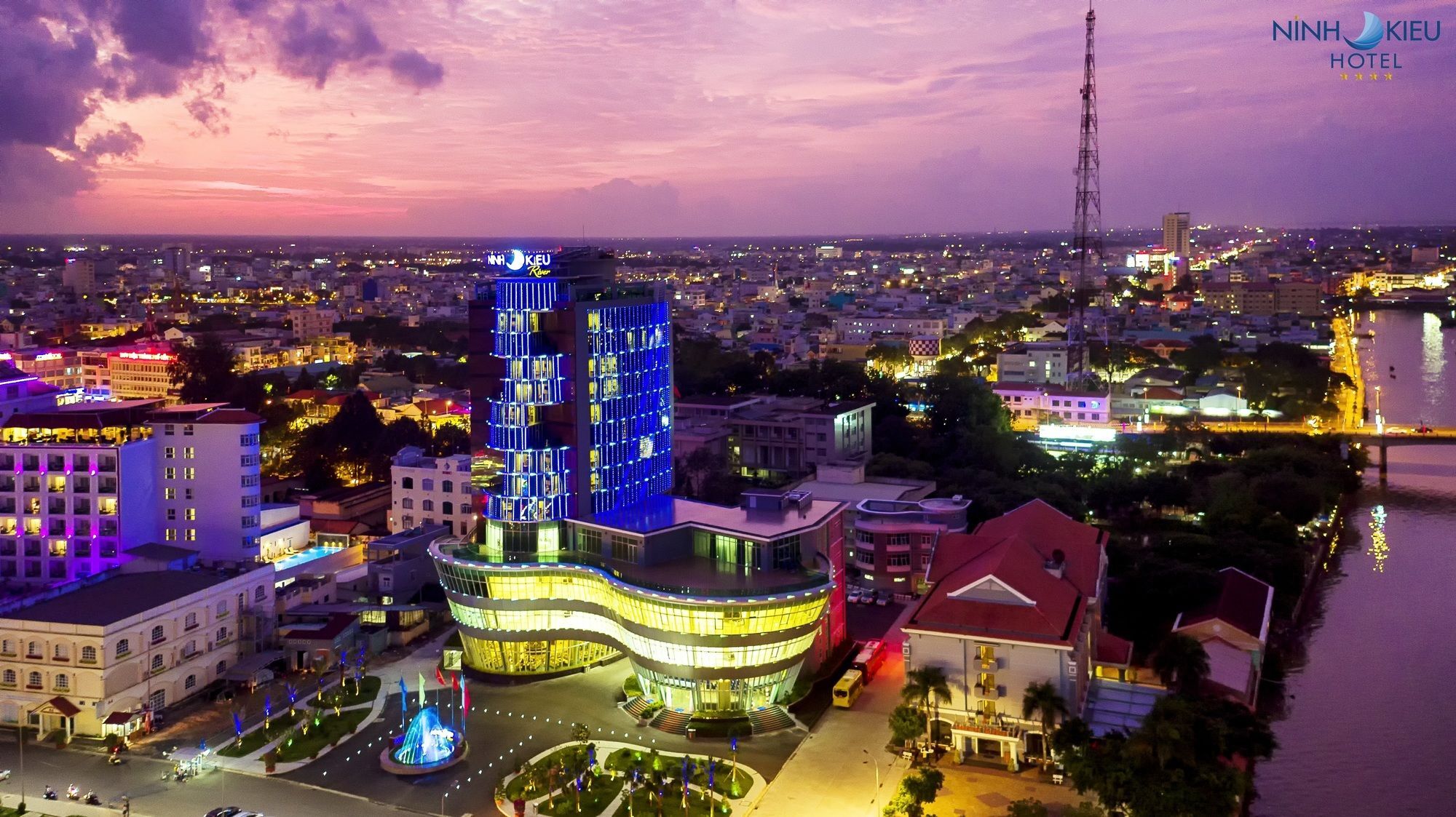 Hotel Ninh Kieu Riverside 4*