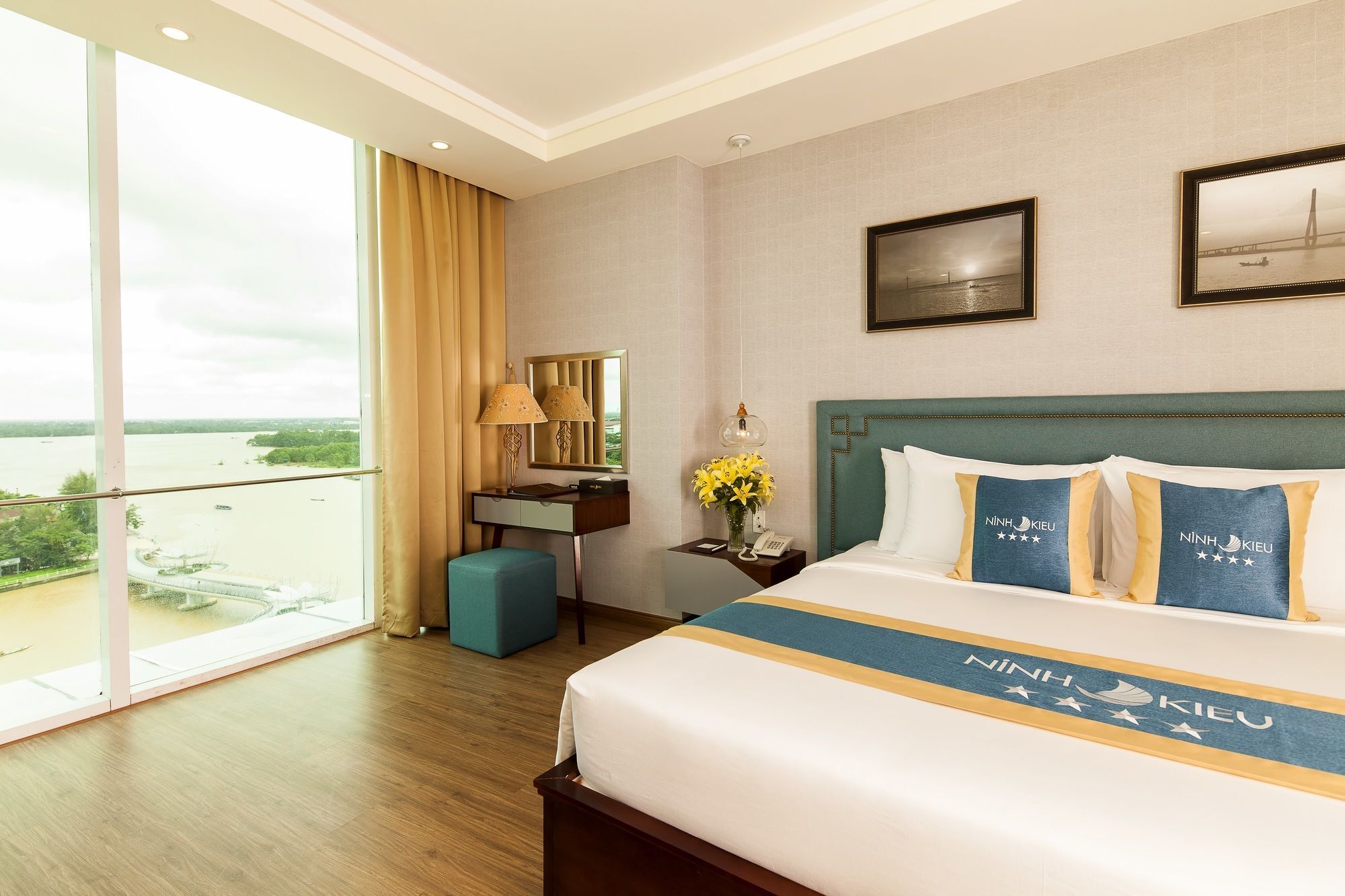 Hotel Ninh Kieu Riverside 4*