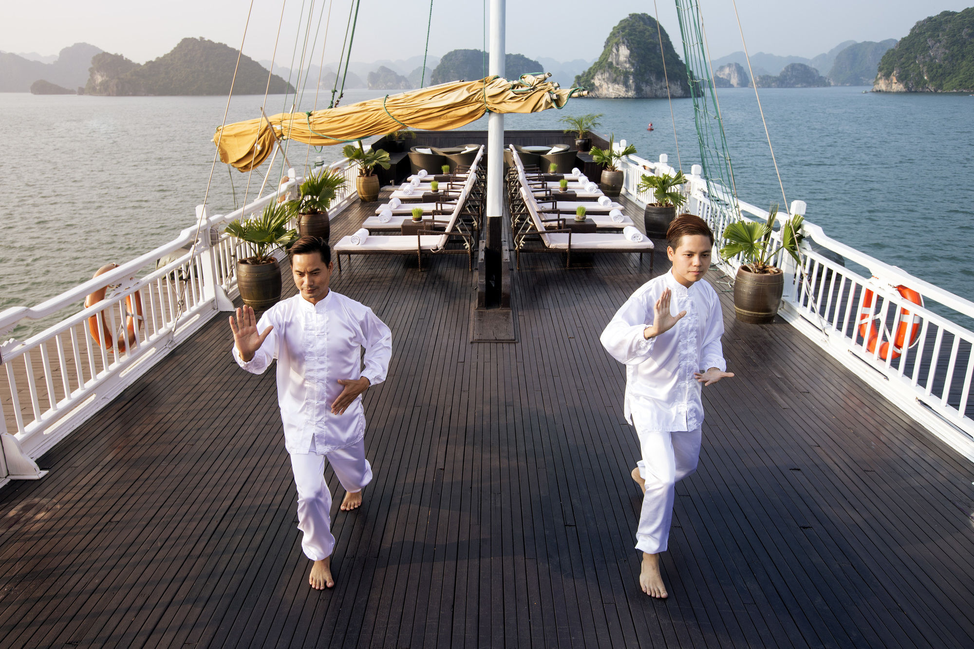Aphrodite Cruise Ha Long
