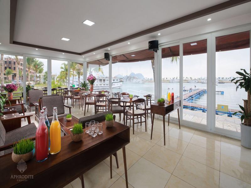 Aphrodite Cruise Hotel Ha Long