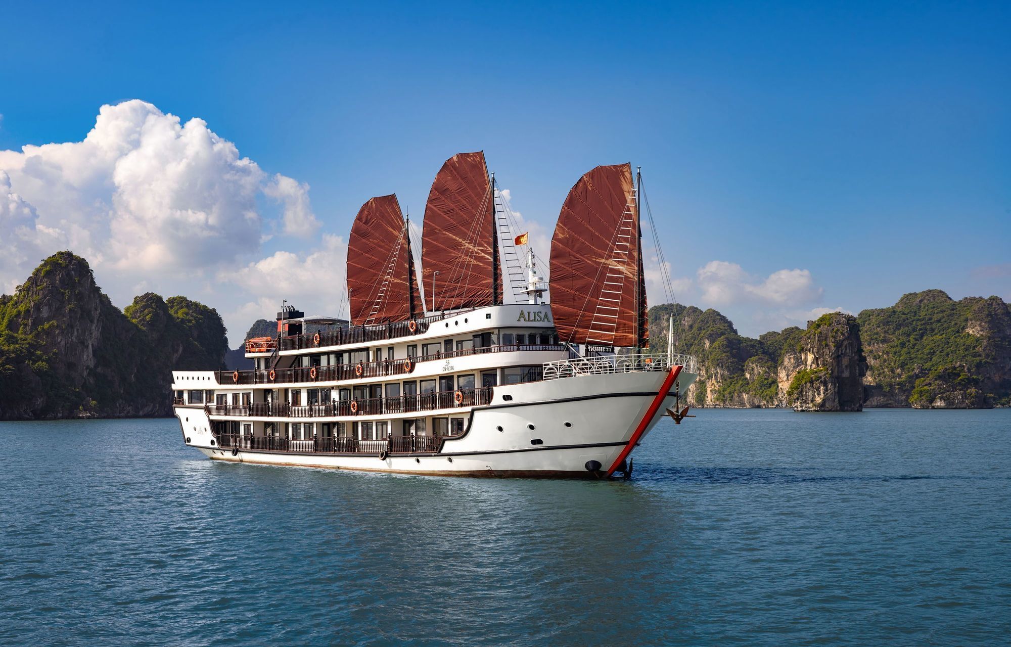Alisa Premier Cruise  Hạ Long
