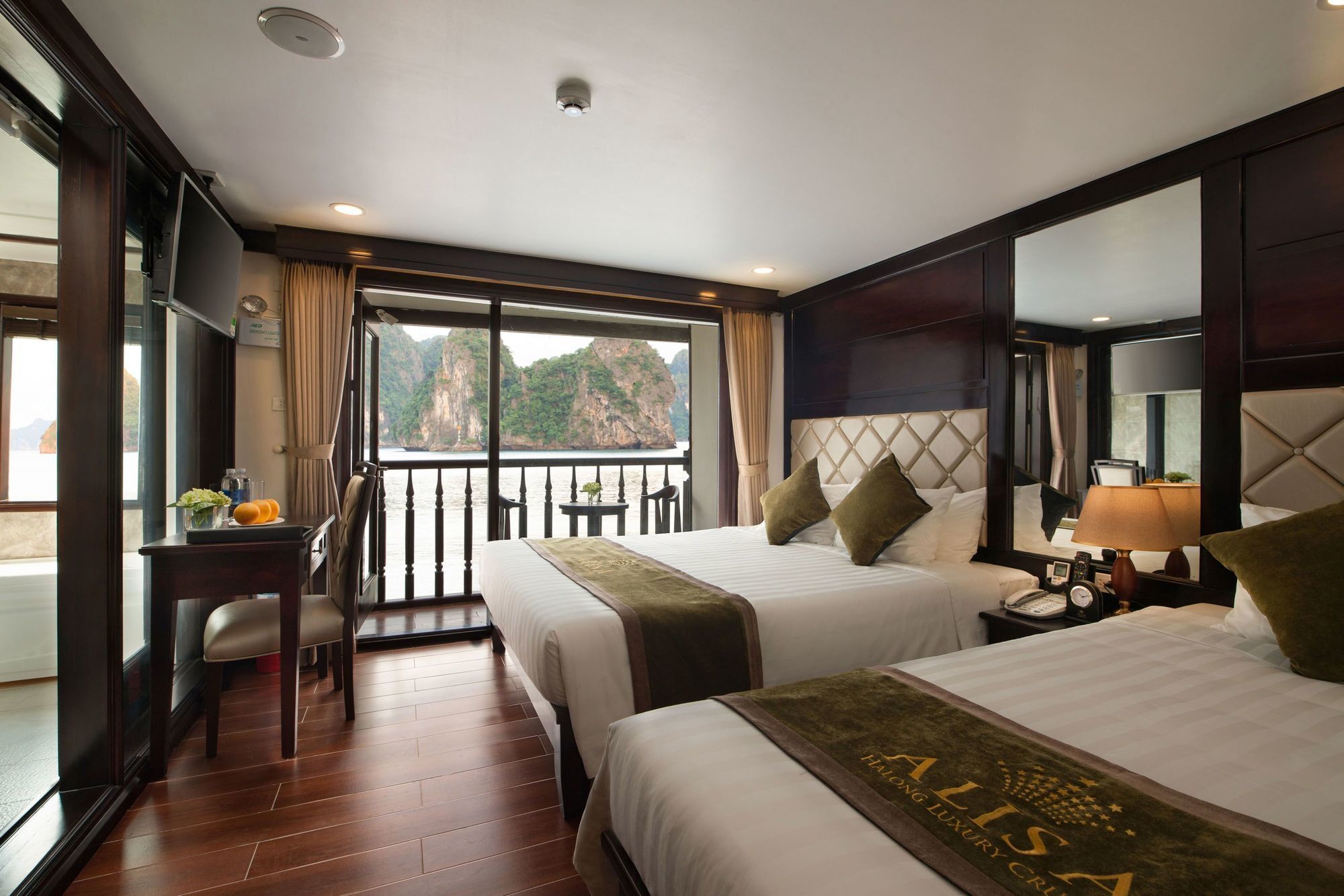  Alisa Premier Cruise Hạ Long