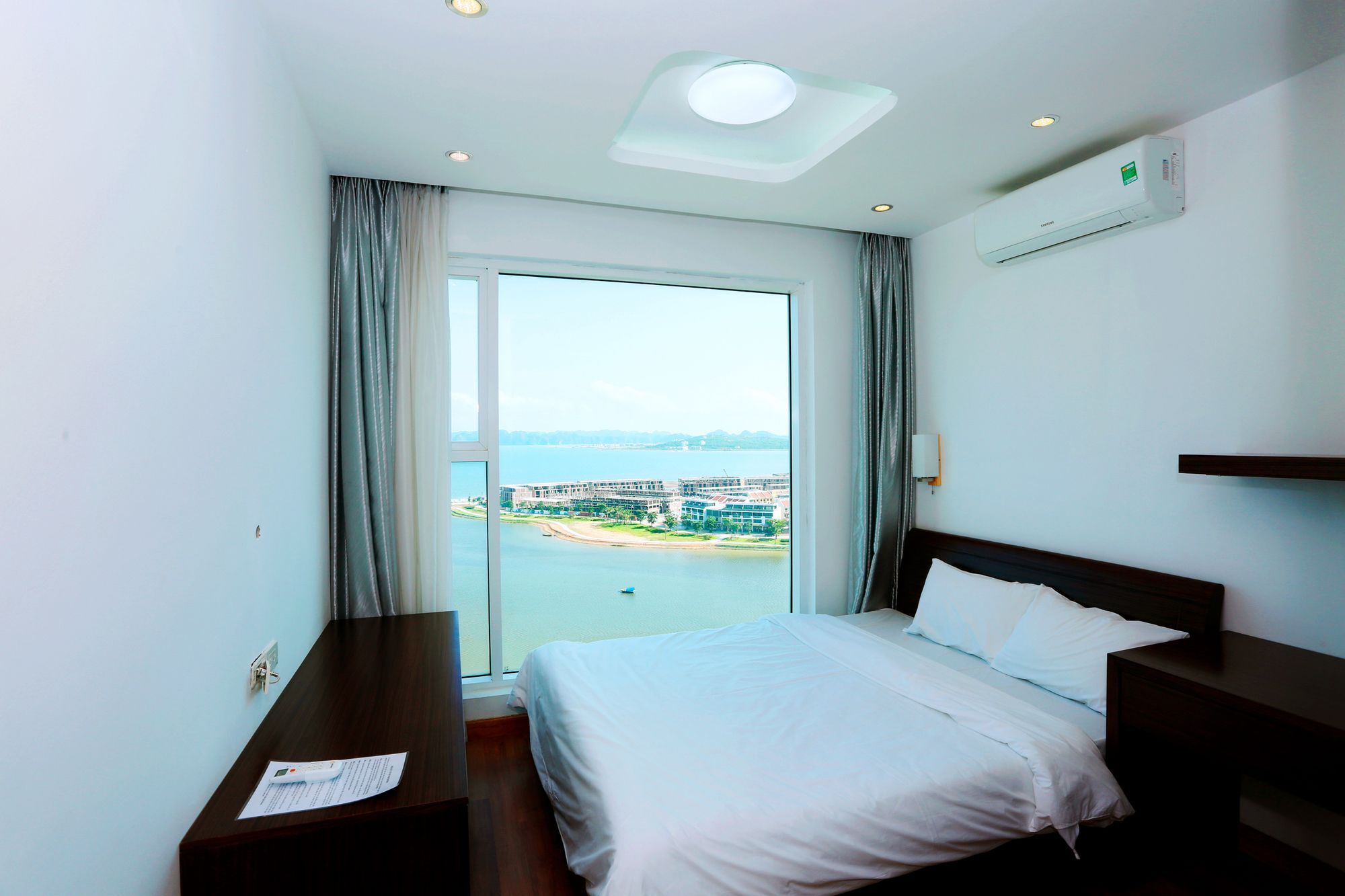 Premier Condotel Apartment Ha Long