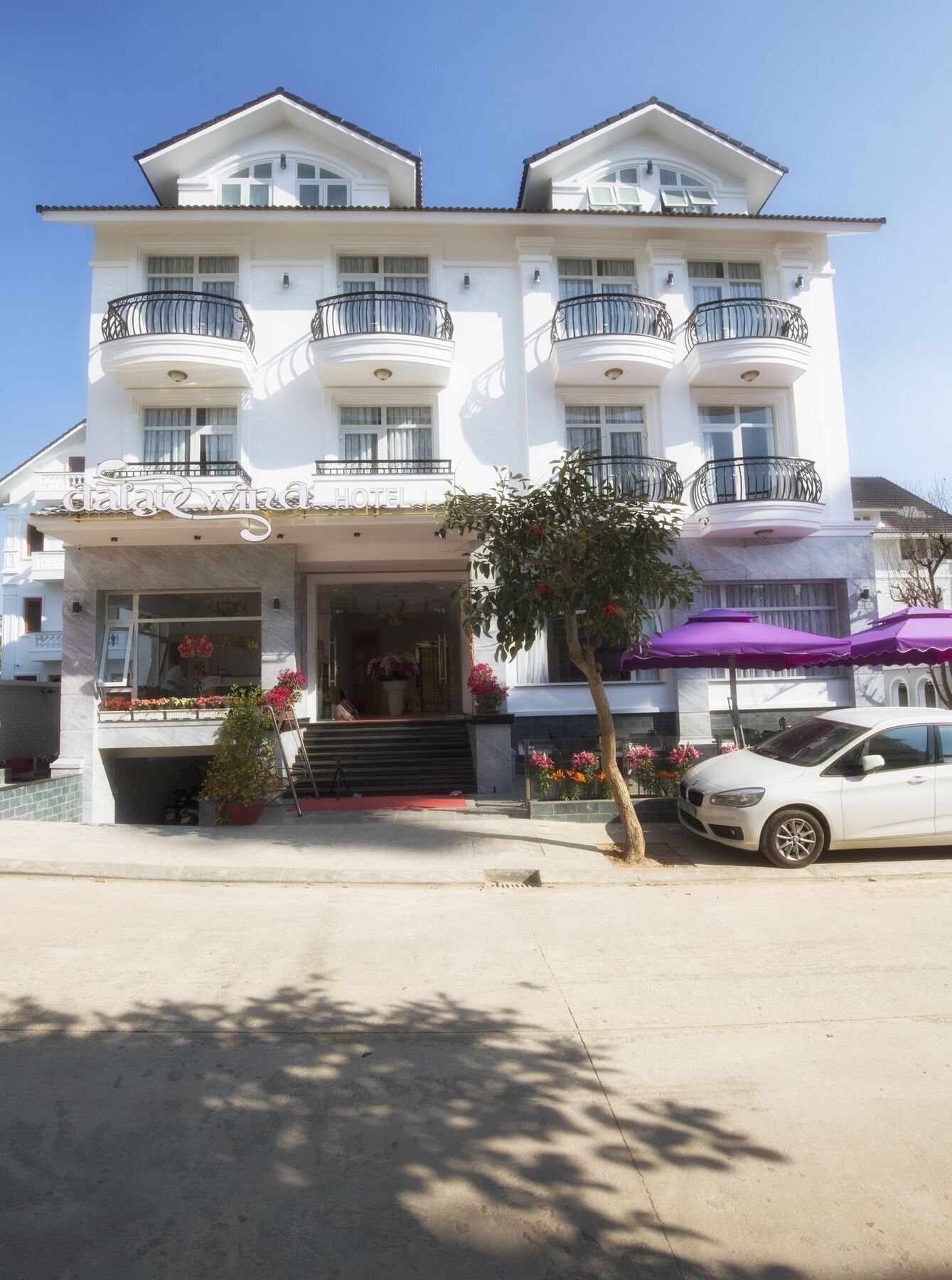 Hotel Wind 2*