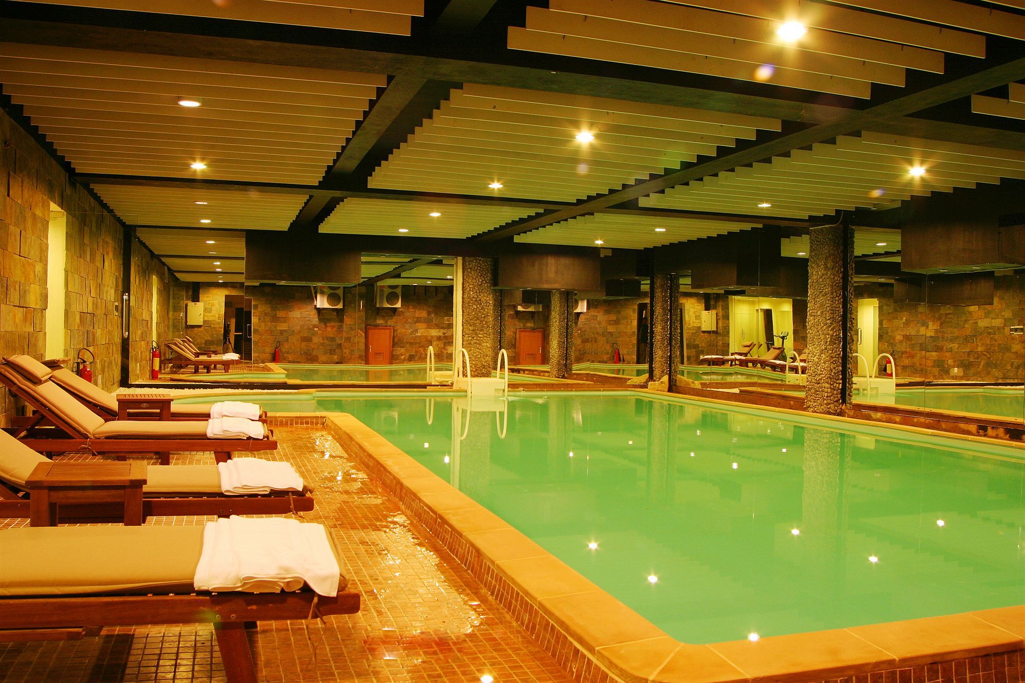 Khách sạn Mường Thanh 4*