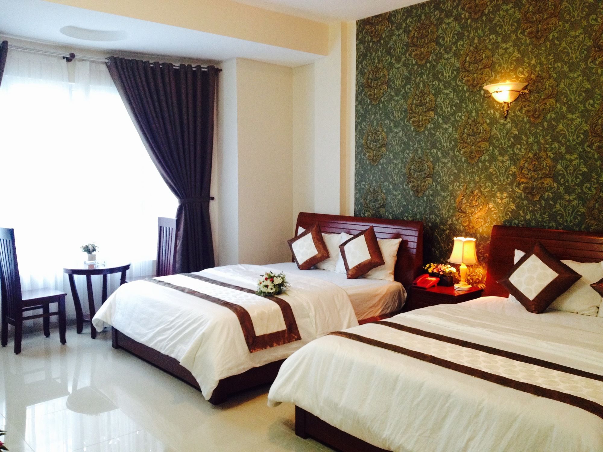 Queen Garden Hotel