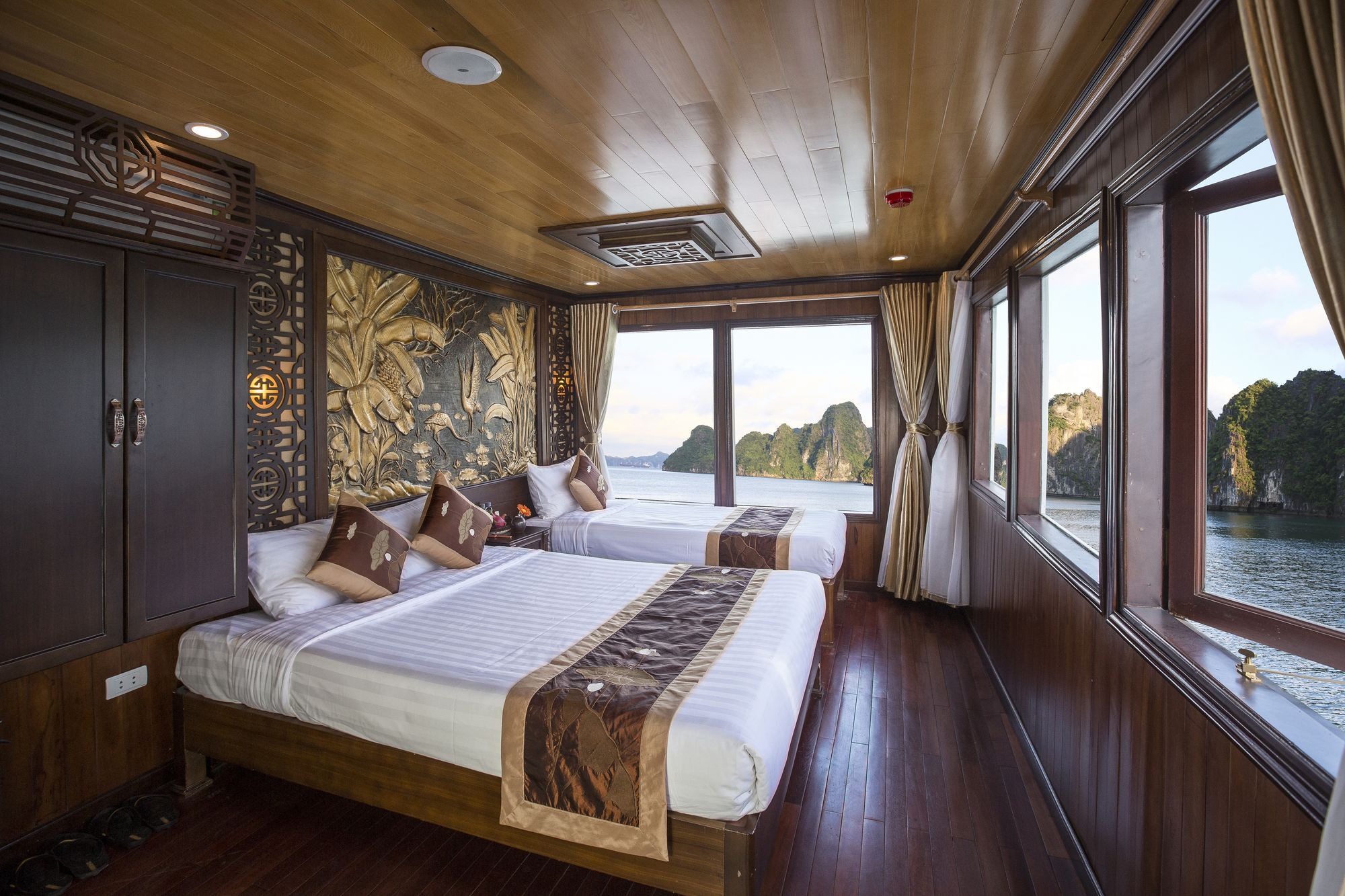 Renea Cruises Halong 4*