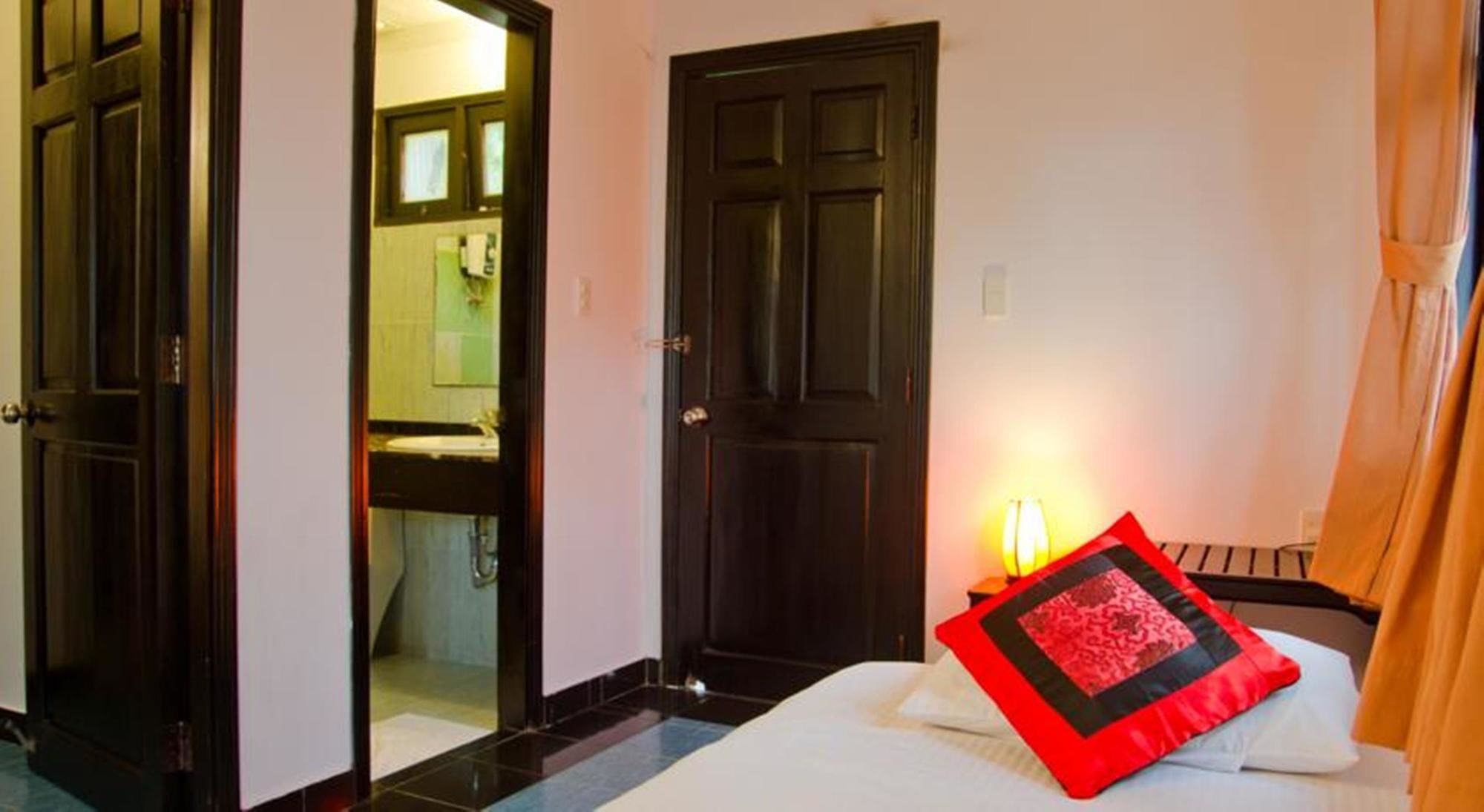 Riva Hotel 2*