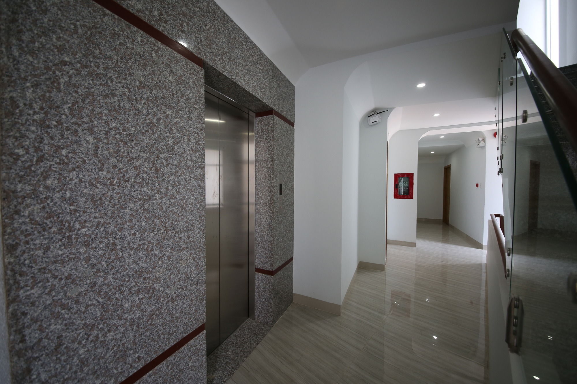 Sailing Hotel 3*