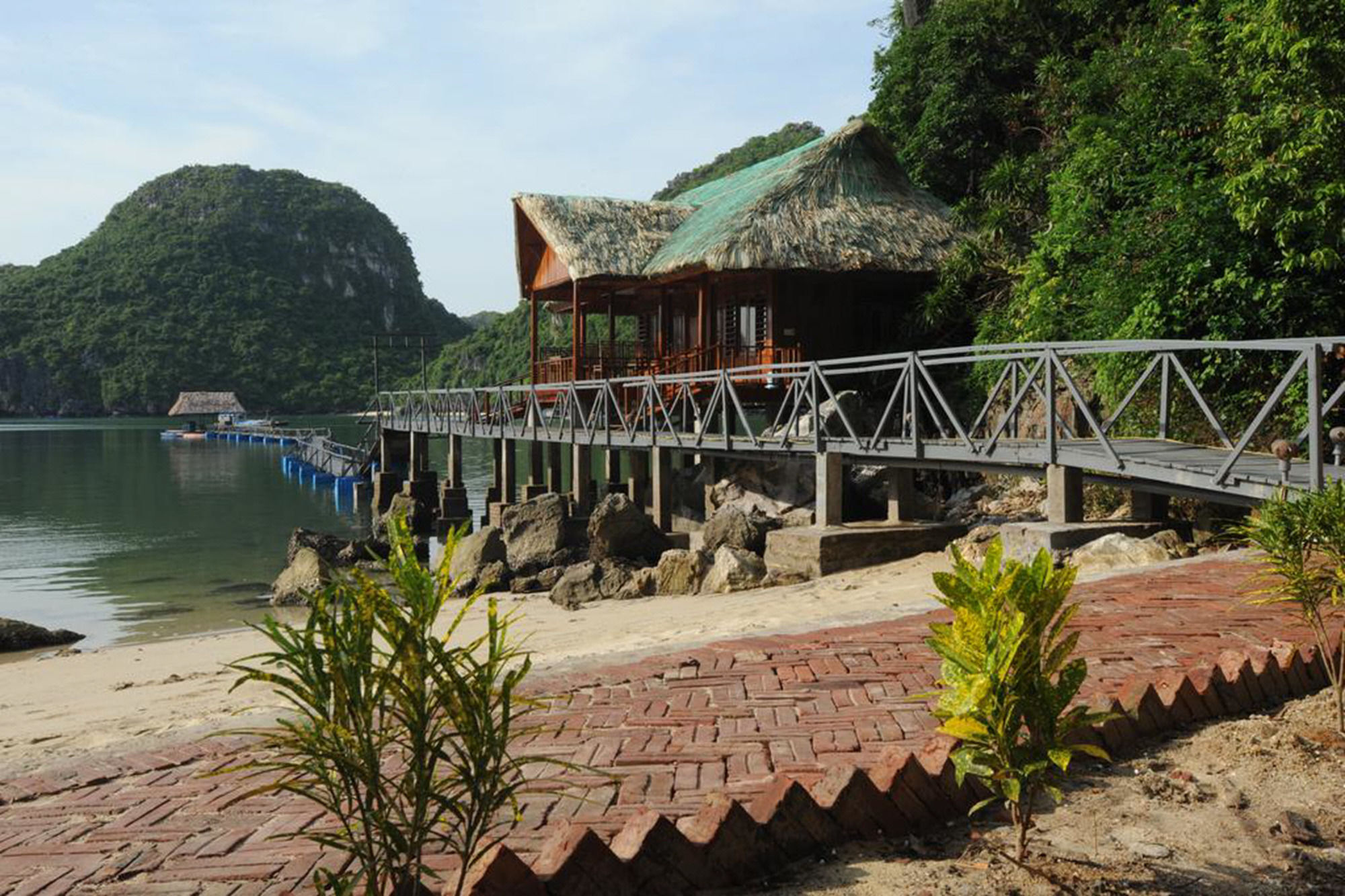 Cat Ba Sandy Khu nghỉ mát 3*