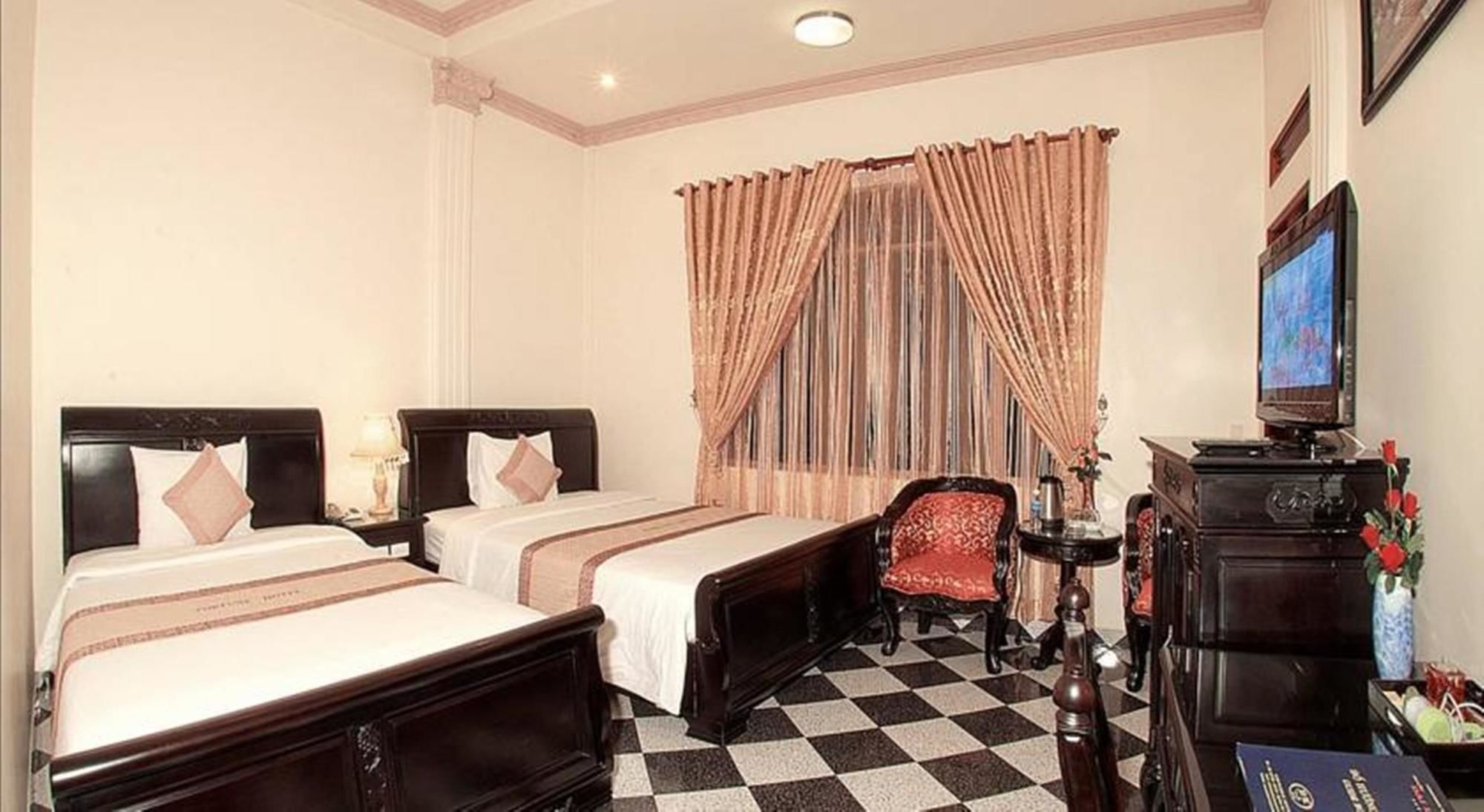 Dragon King 1 Hotel 3*