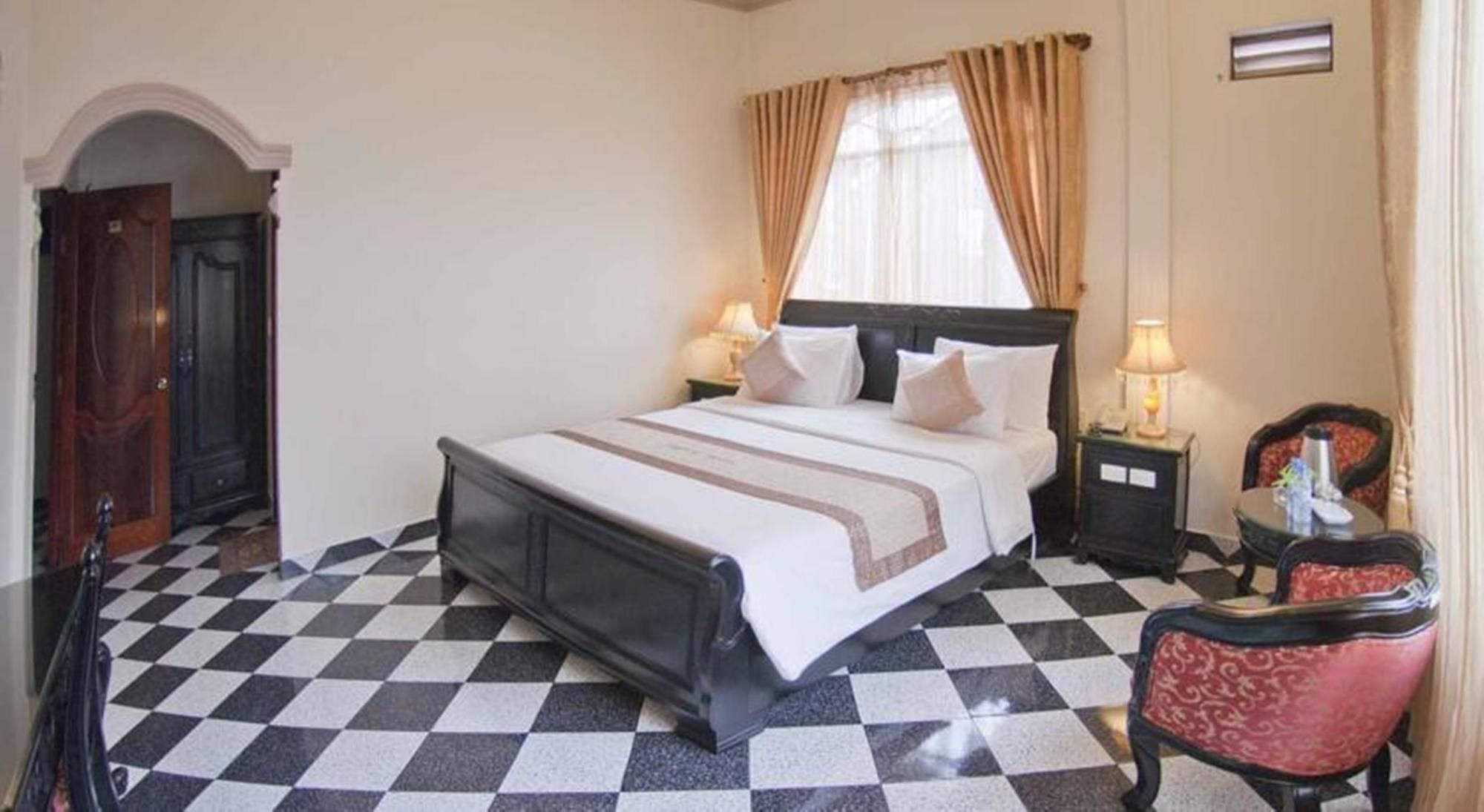 Hotel Dragon King 1 3*
