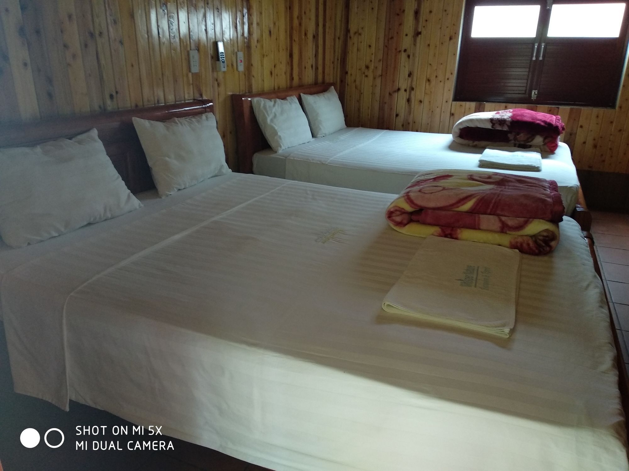 Whisper Nature & Dong Khe Sau