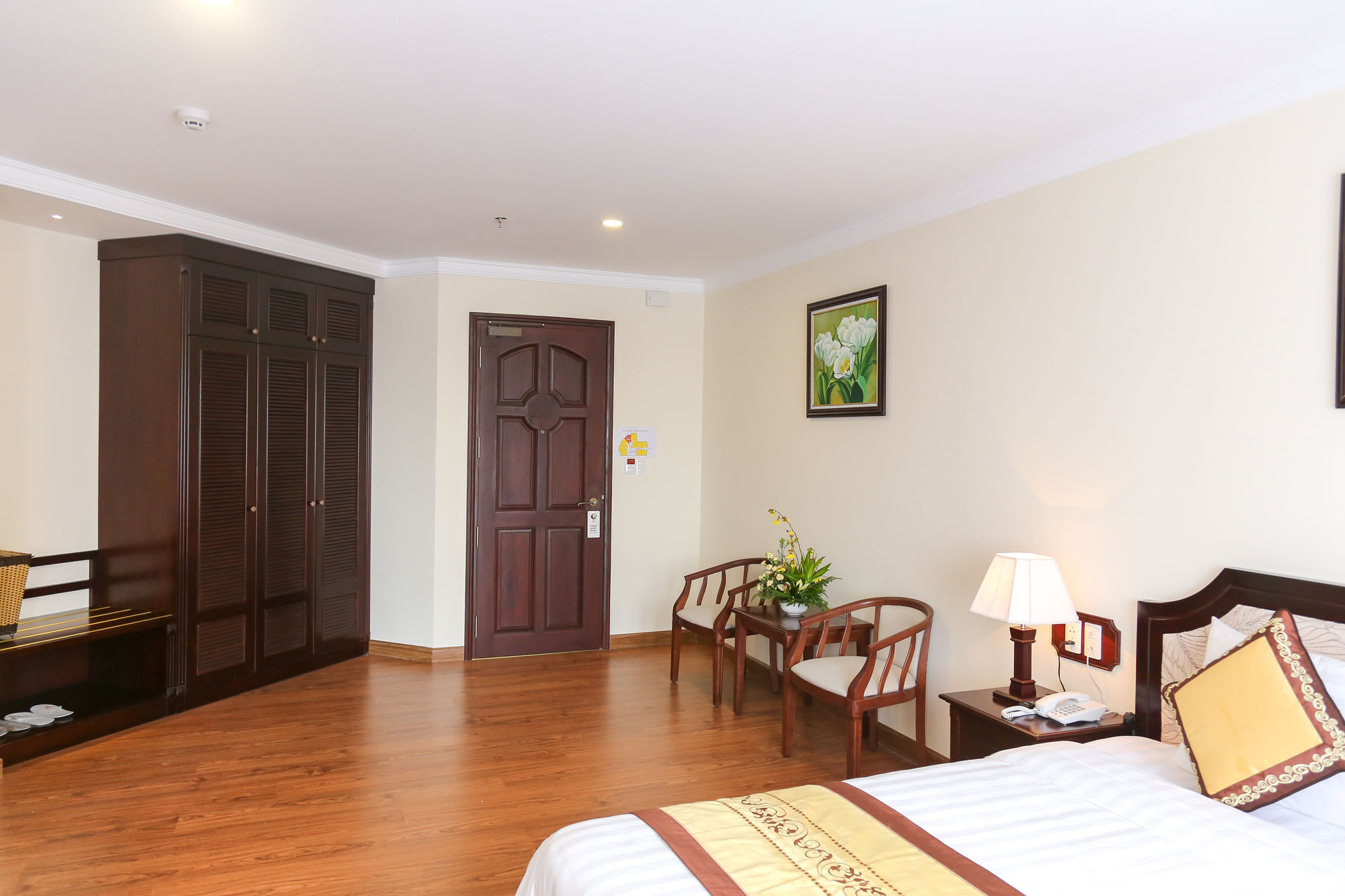Hotel Iris