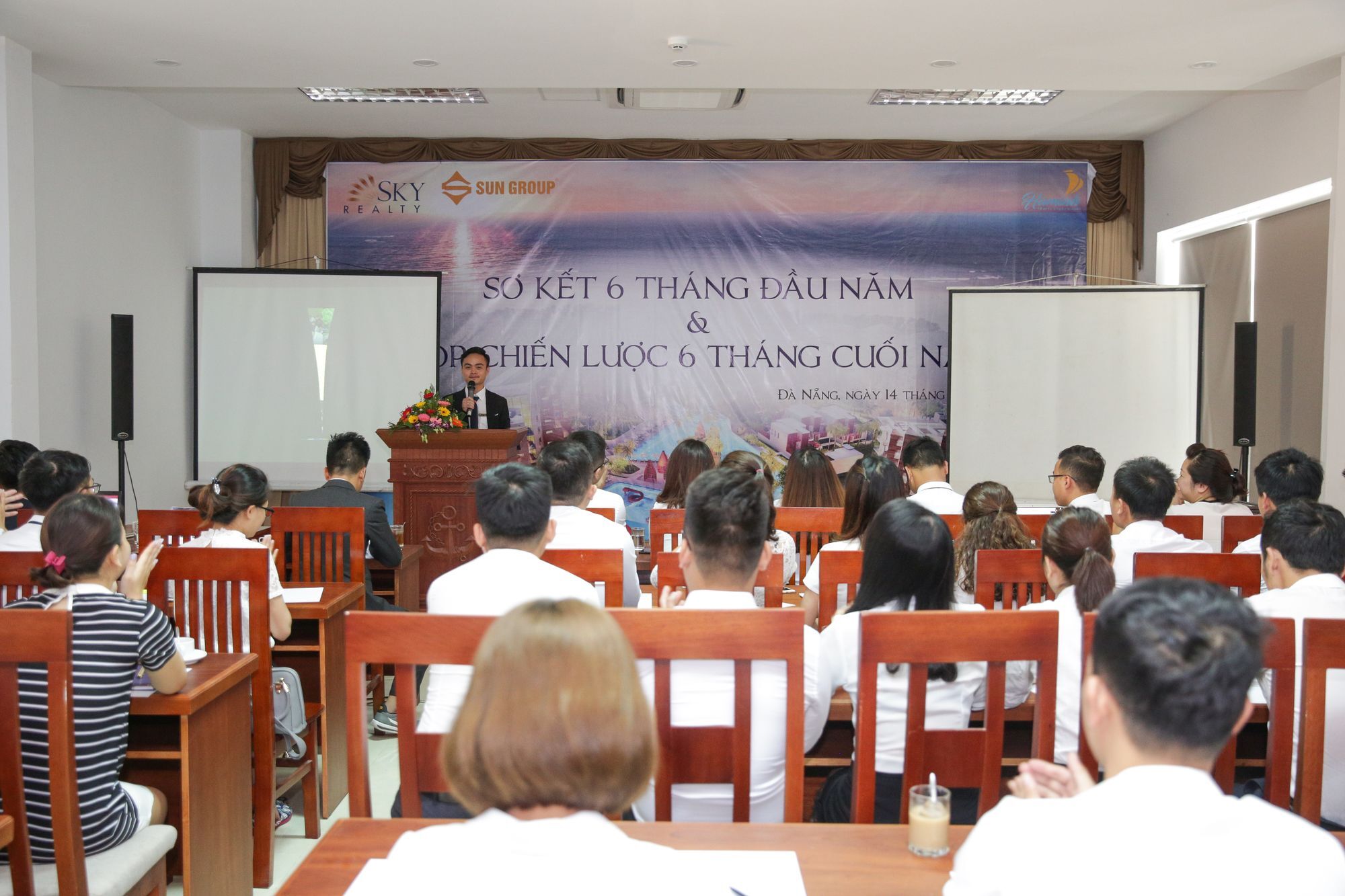 Navy Hotel Da Nang
