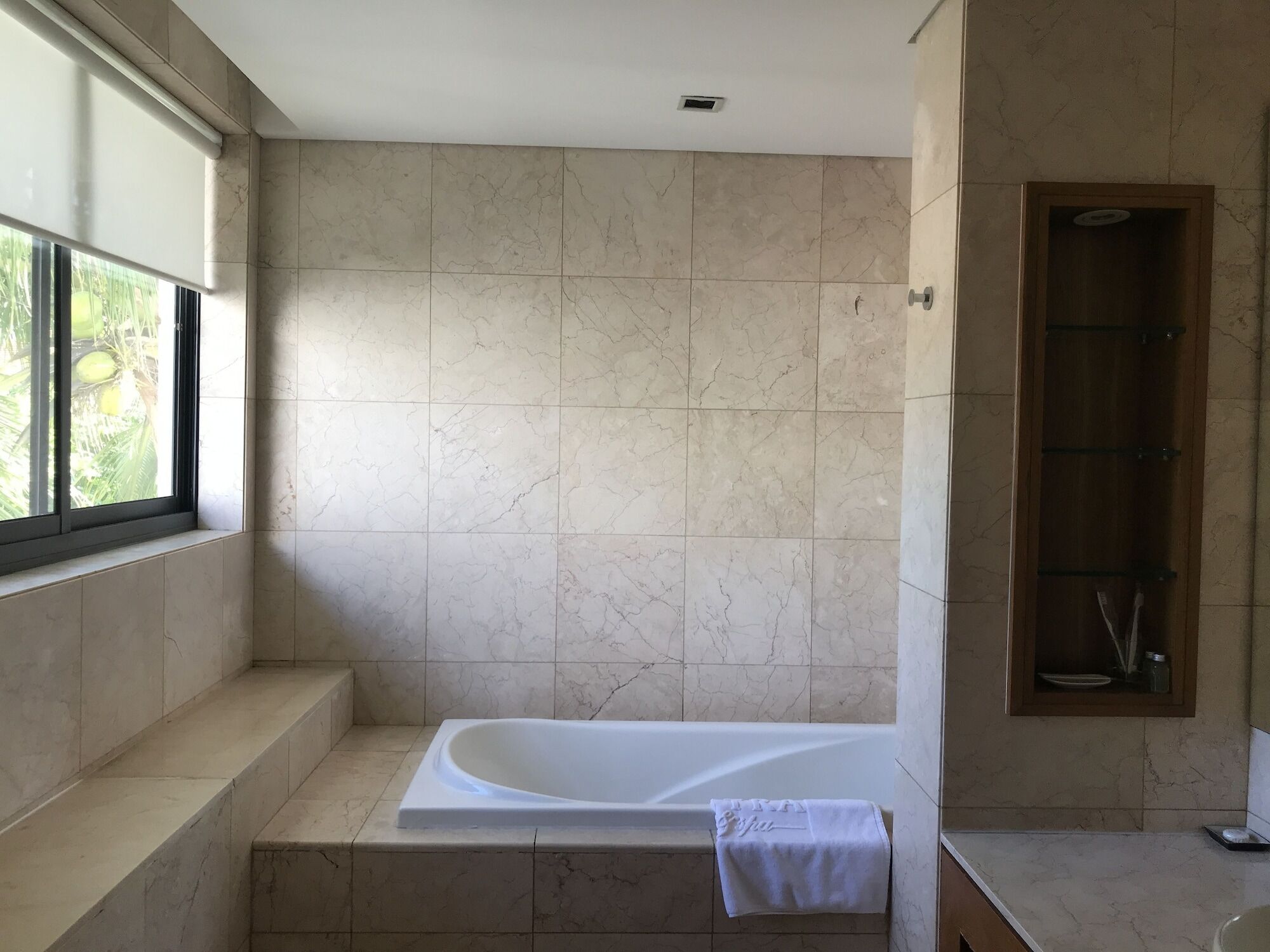 The Ocean 3 Bedrooms Danang Living 3*