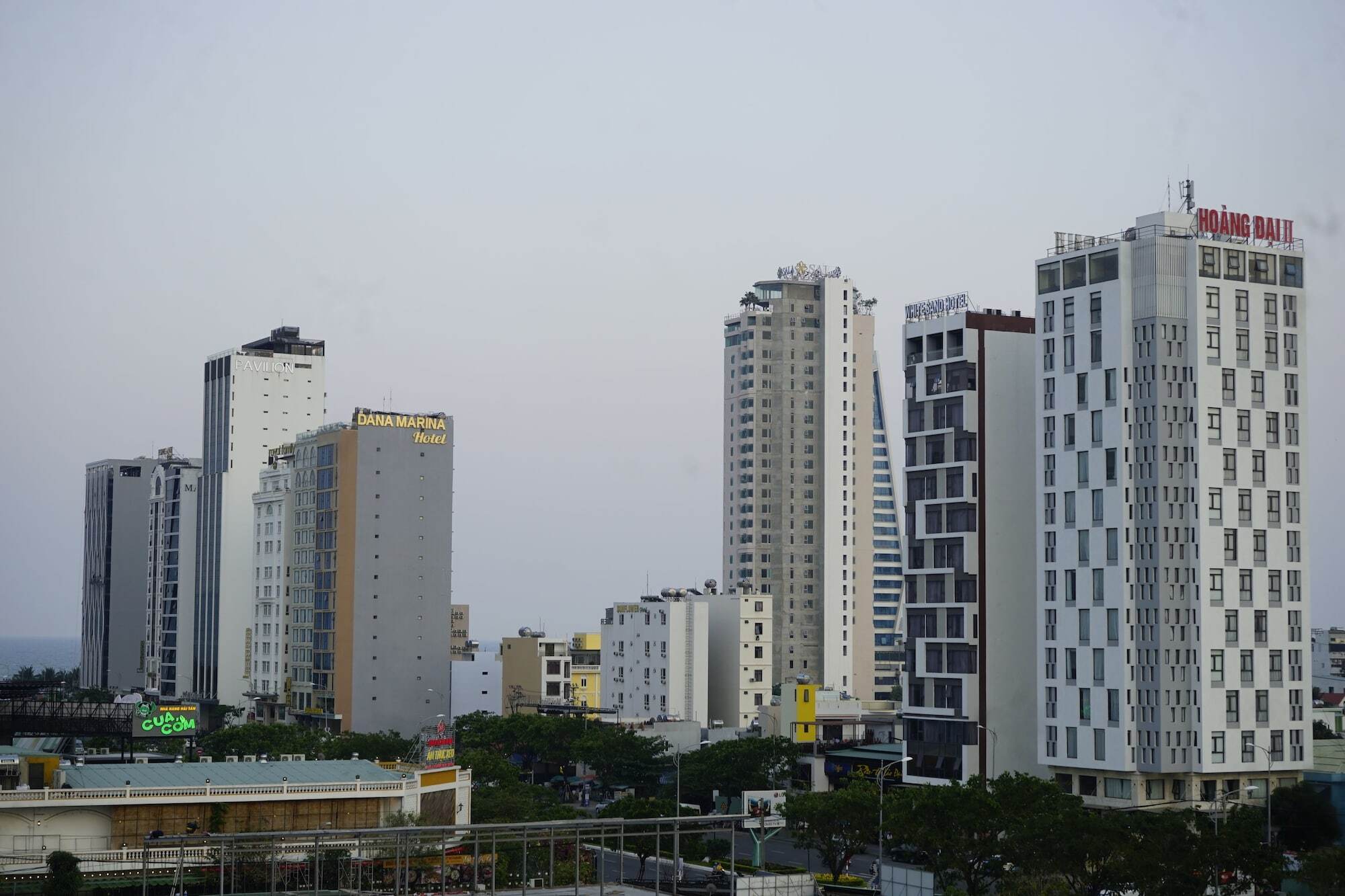 Hotel Oasis & Da Nang