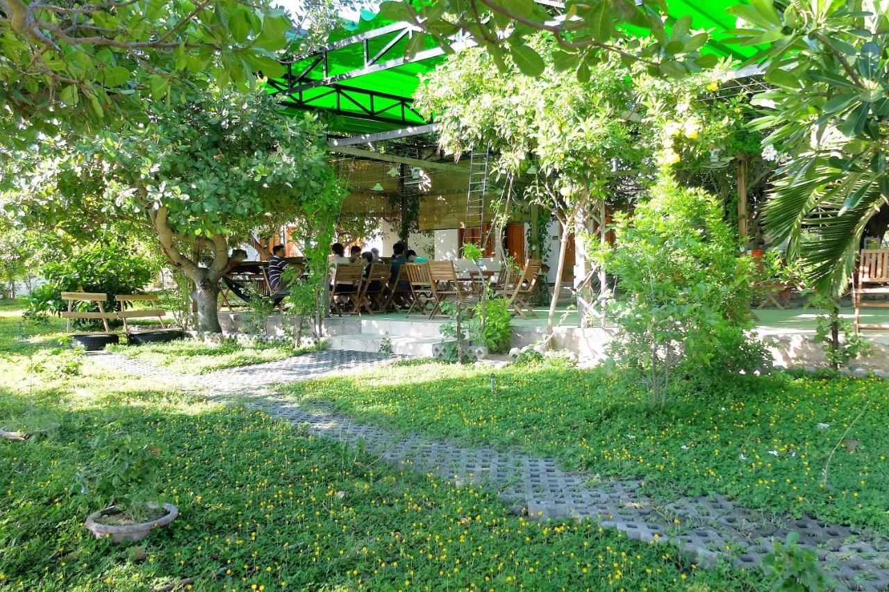 Dao Hoa Vang * Cam Ranh