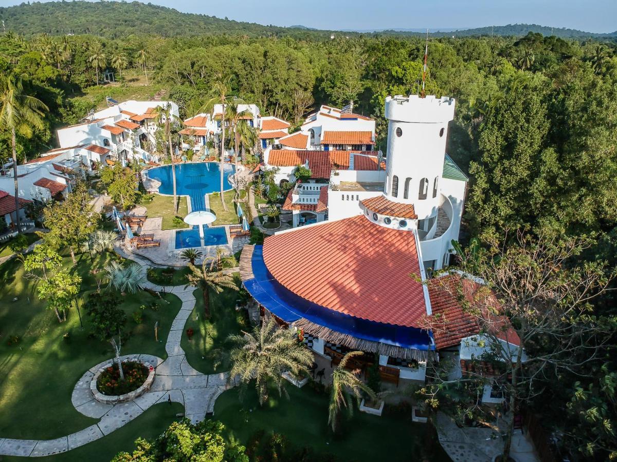 Isabella Resort