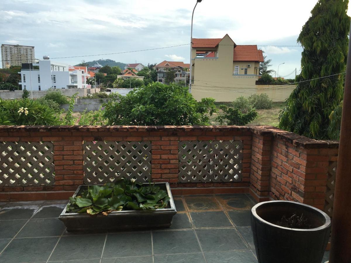 Nancy Vung Tau