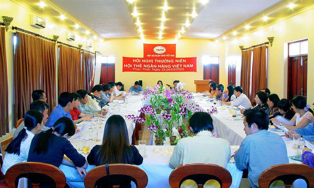 Resort Vinh Suong Seaside And