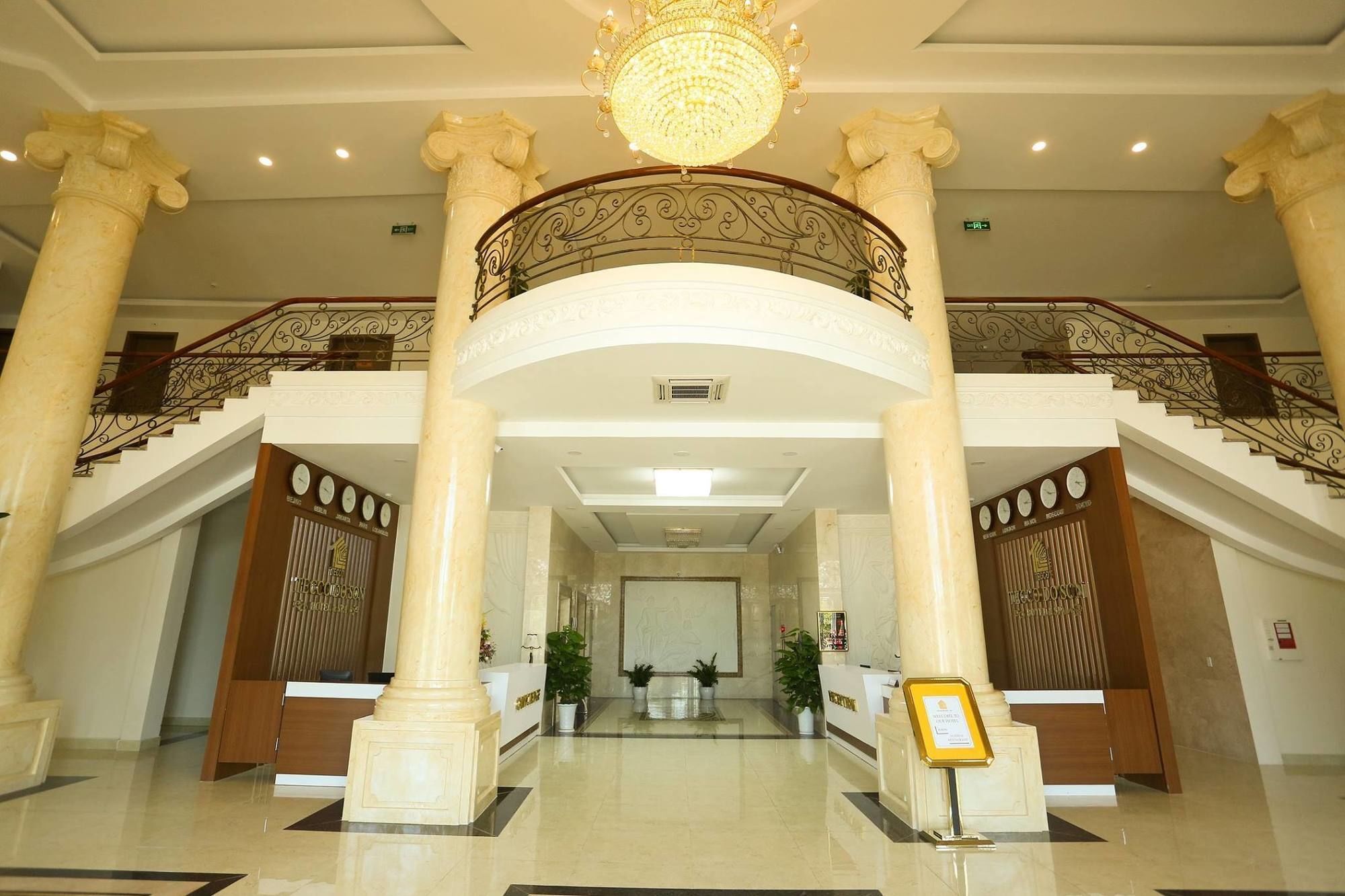 Tecco Hotel 3*