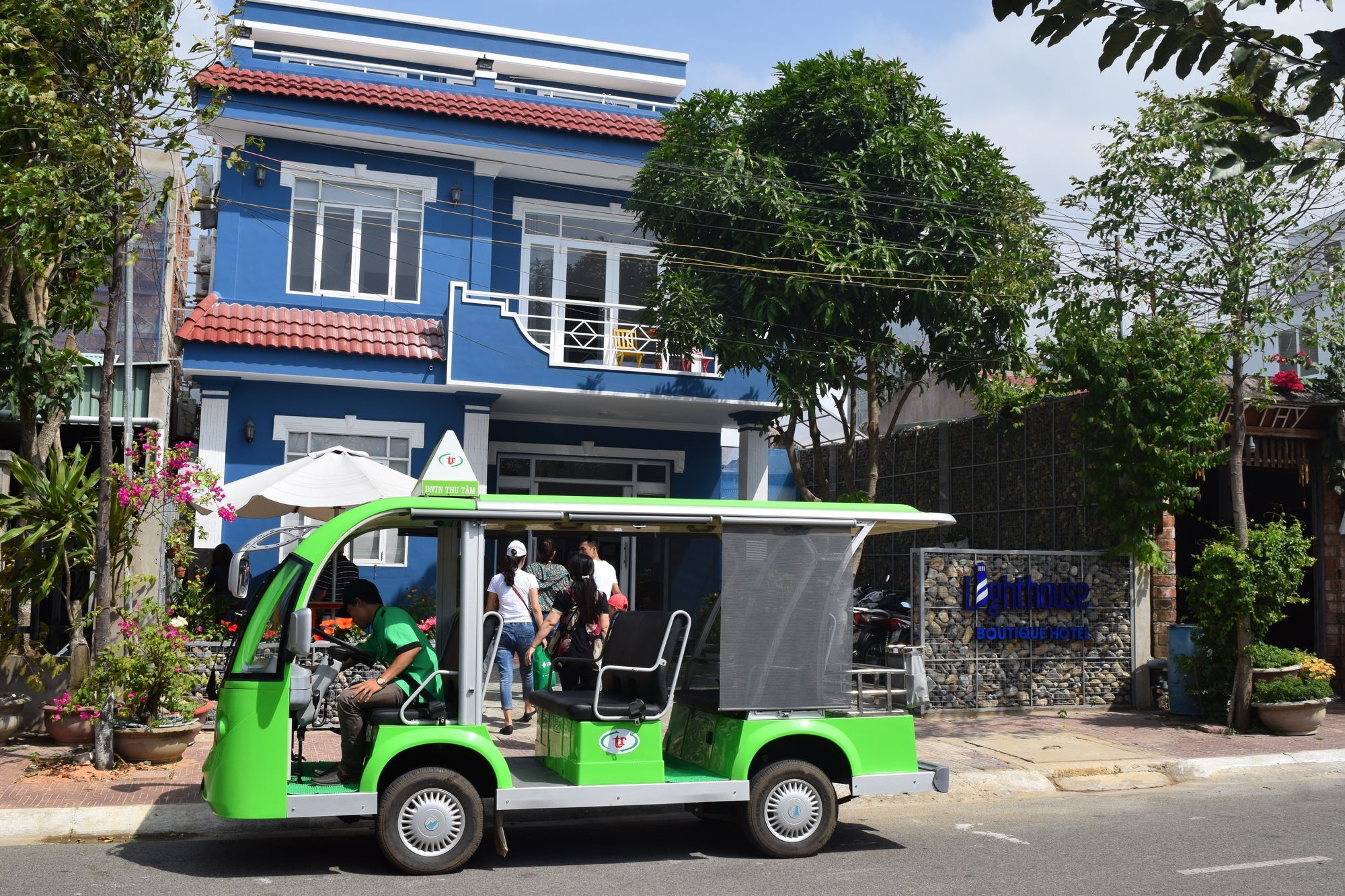 Lighthouse Boutique Chi Khu Co Ong