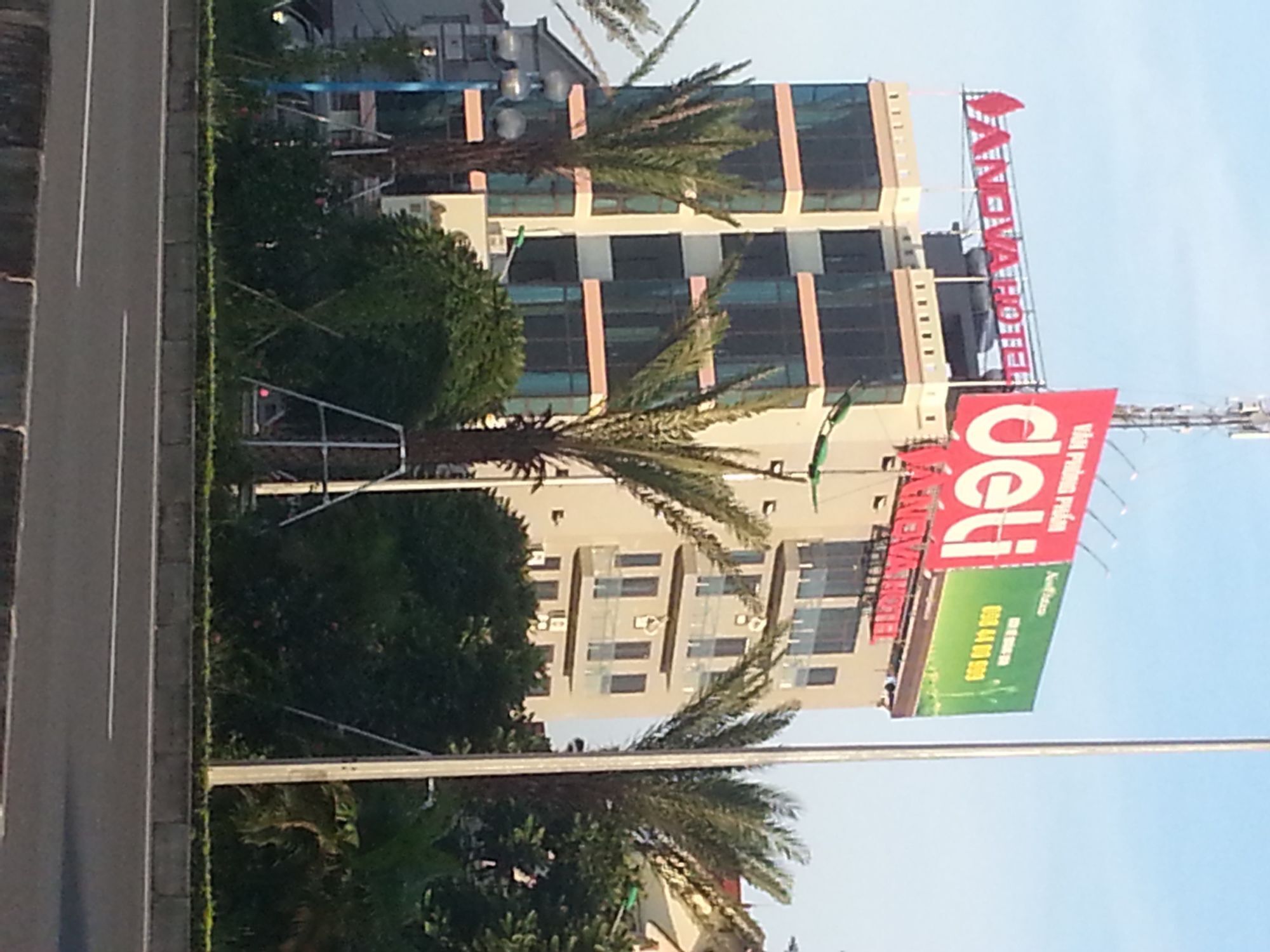 Anova Airport - Convenient & Friendly Hotel