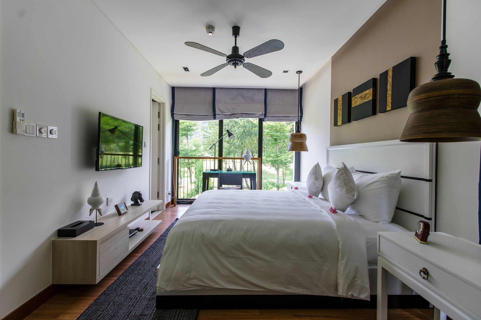 Khu nghỉ mát Laguna Parkside Residences
