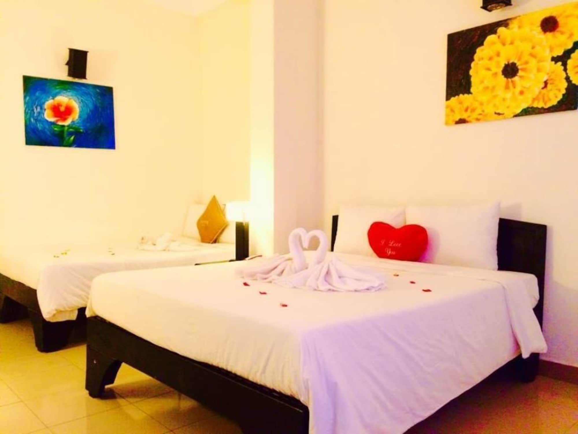 Ruby Bistro Hotel 2*