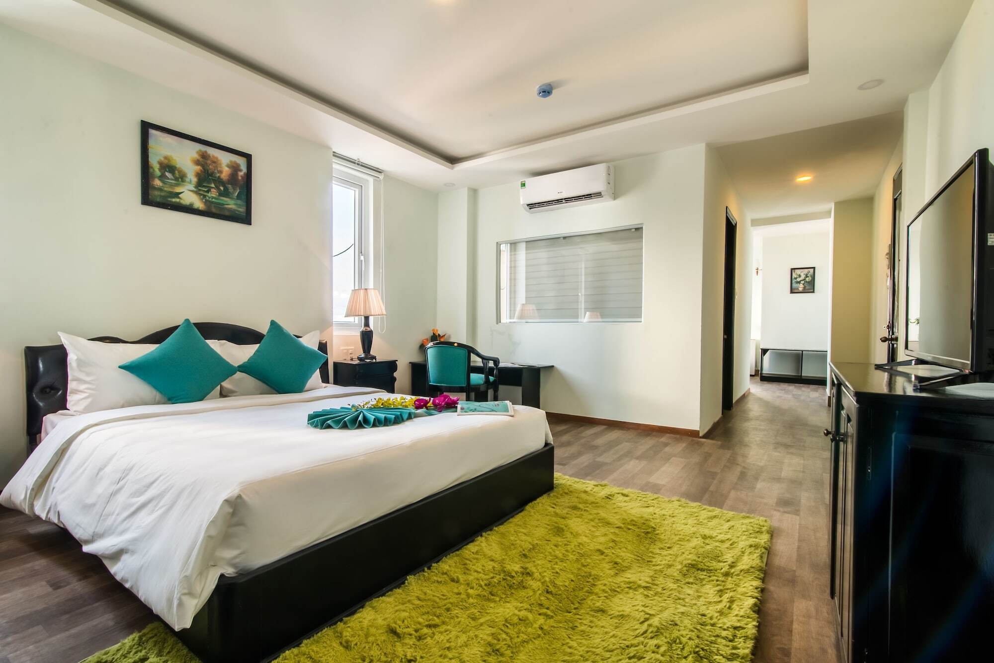 Hotel The Sunriver Boutique Hue