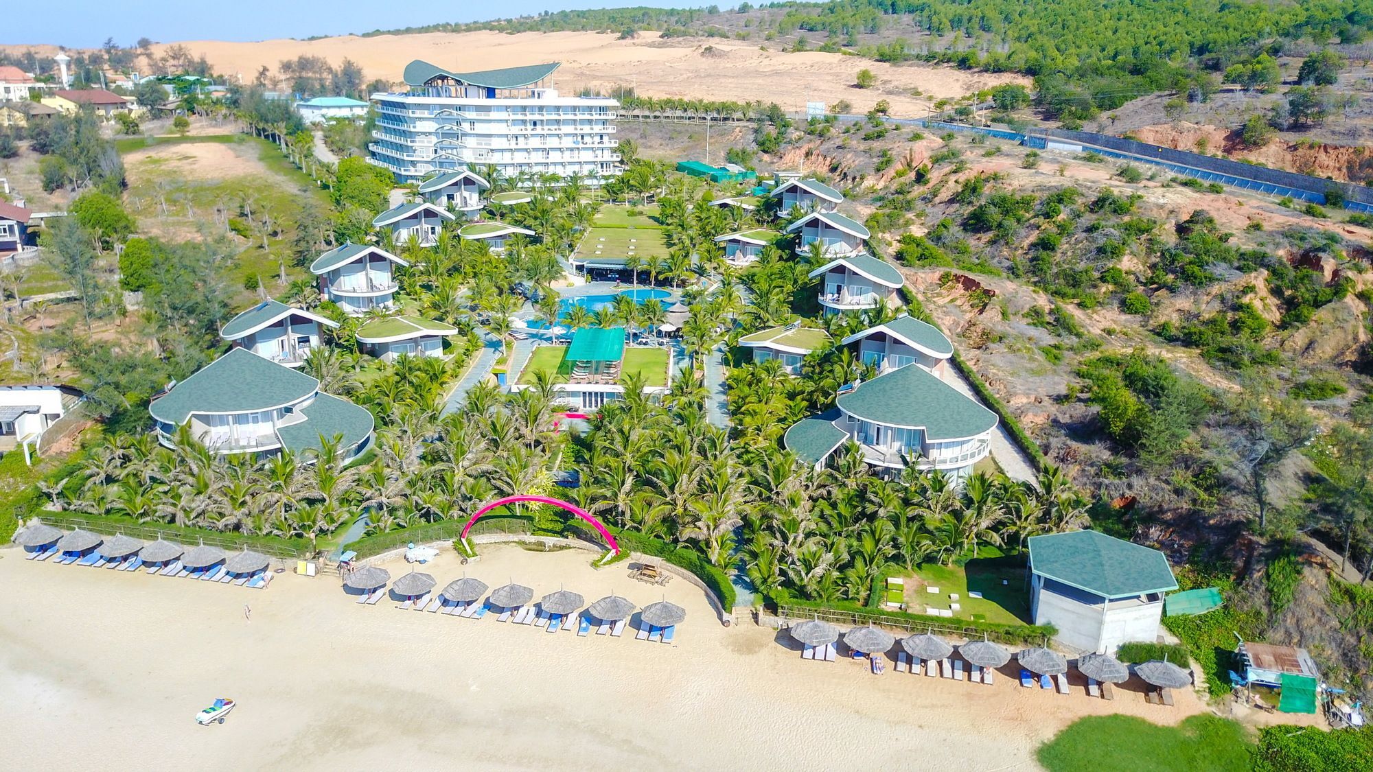 Sandunes & Resort