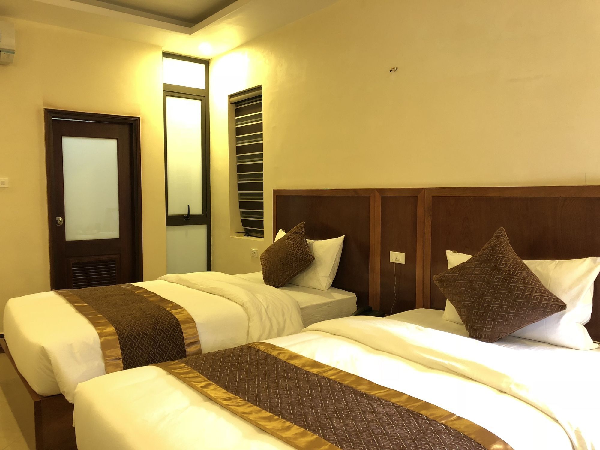 Hotel Yen And