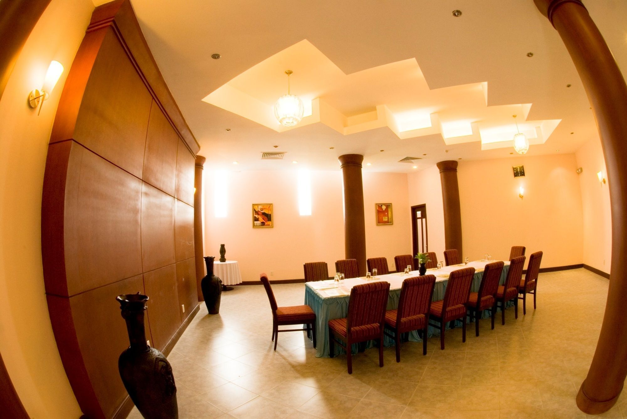 Saigon - Ninh Chu & 4*