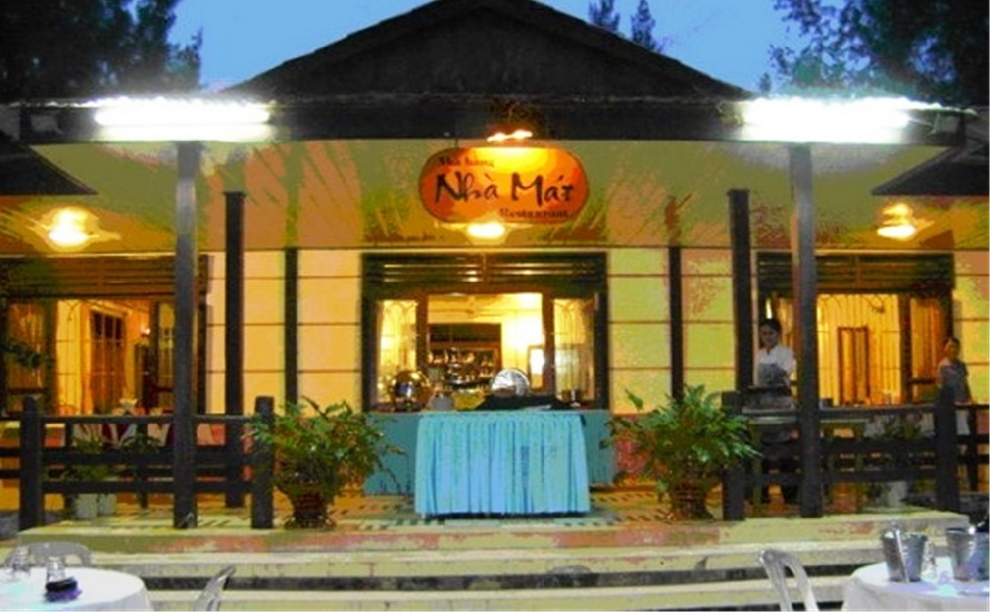 Saigon - Ninh Chu & 4*