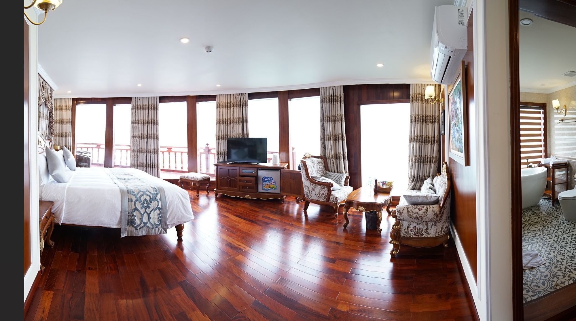 Emperor Cruises Legacy  Ha Long