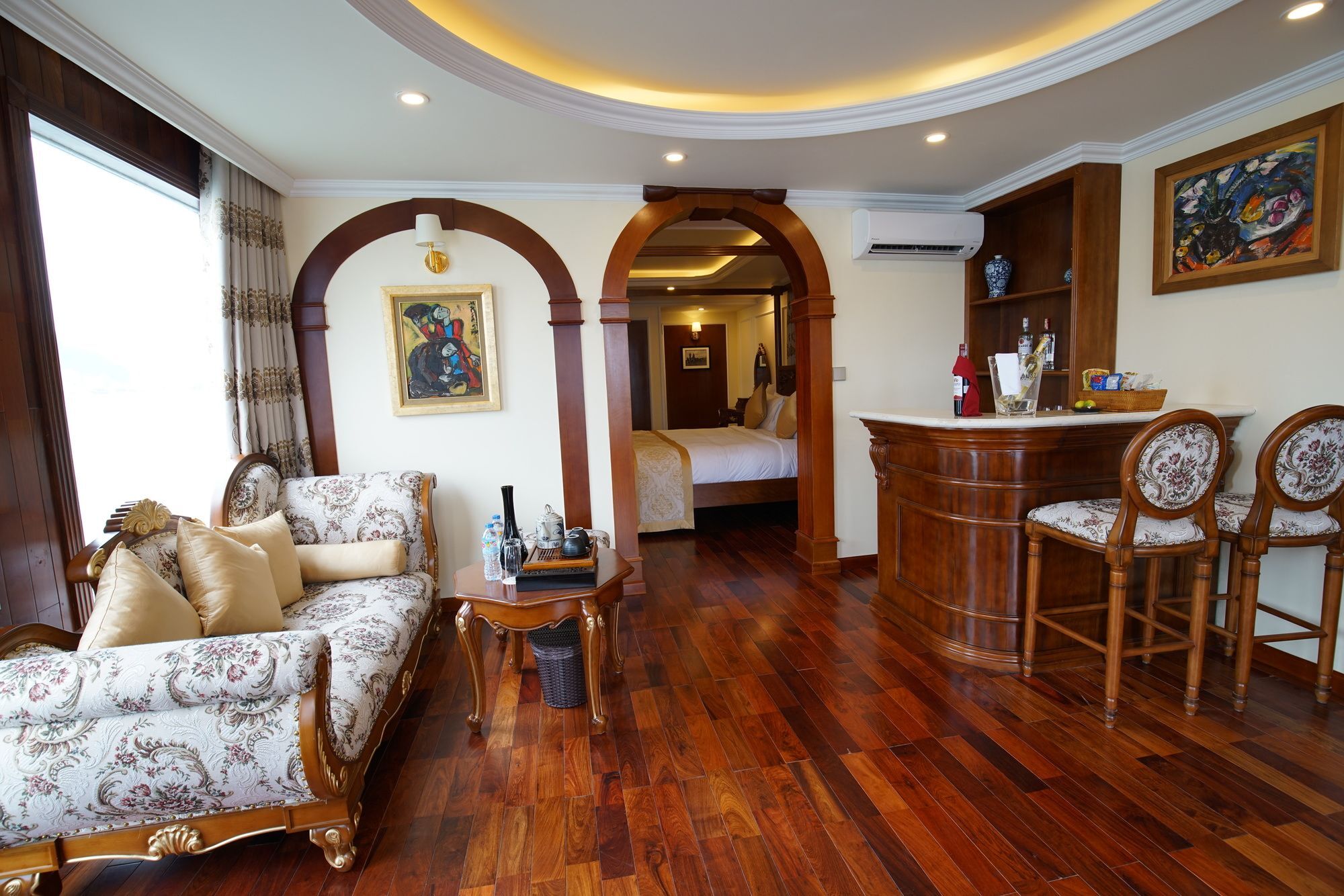  Emperor Cruises Legacy 5*