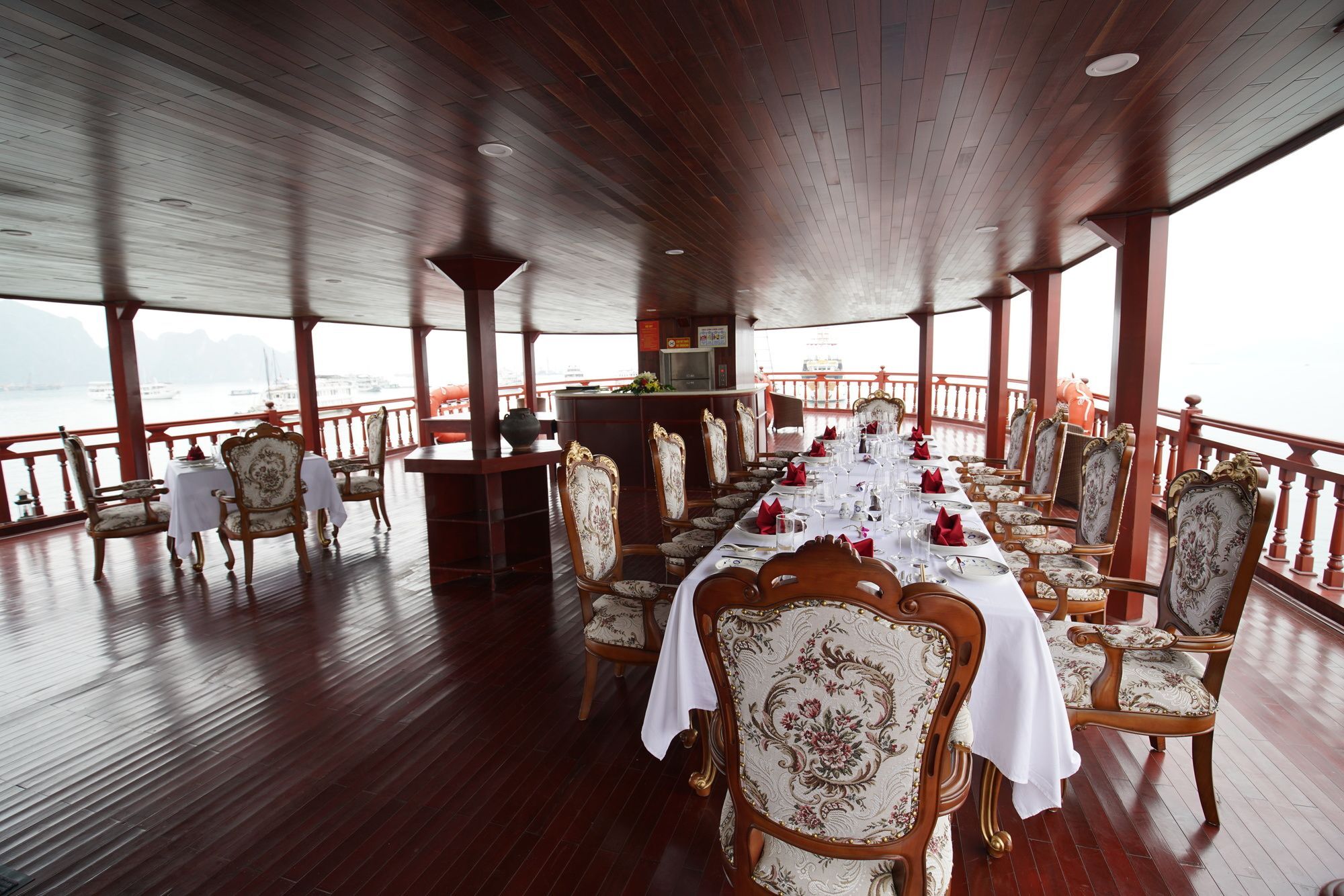  Emperor Cruises Legacy Ha Long