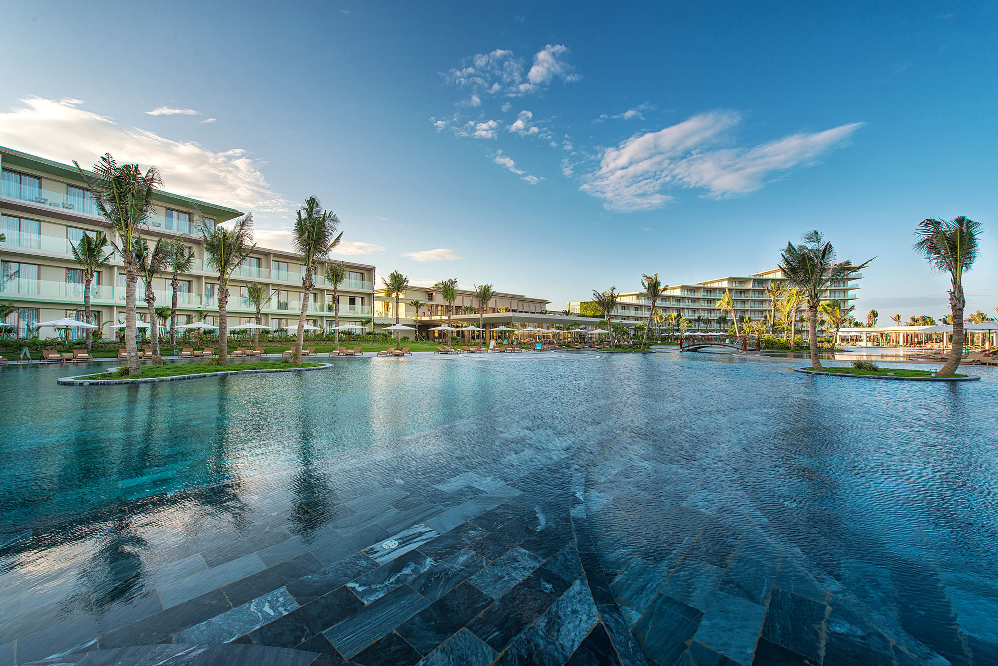 Flc Luxury Samson Hotel Sam Son