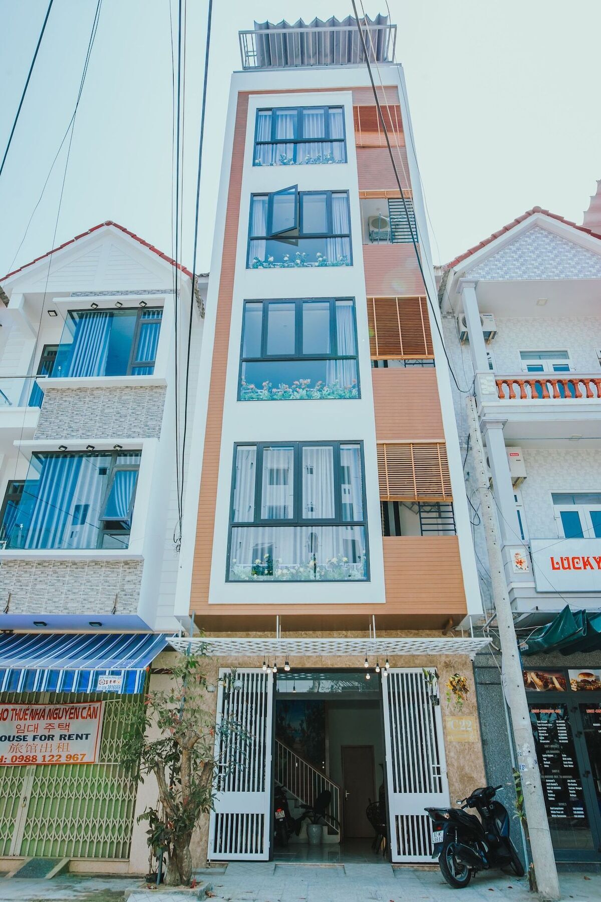 Homestay Adam's House *