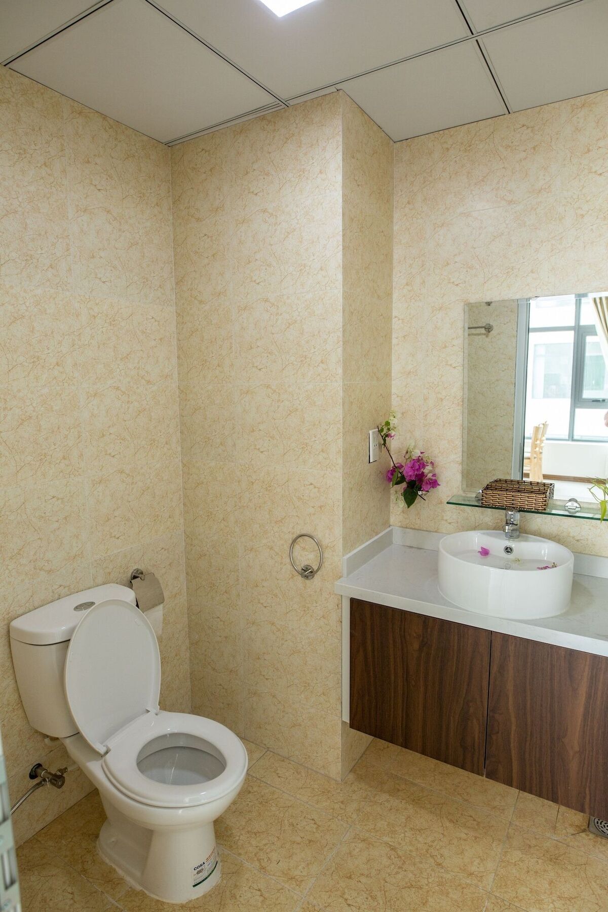 Anita Khách sạn hẻo lánh