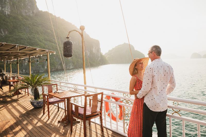 Heritage Line Violet Cruise - Halong Bay & Lan Ha Bay 5*